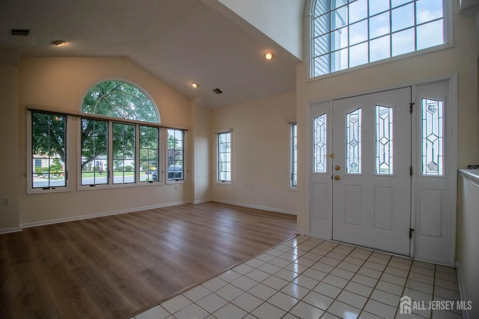 Property Slideshow image 2 of 31 | 42 brighton ct, Monroe, NJ, 08831