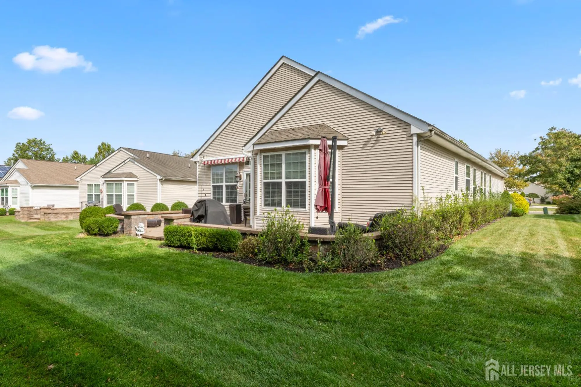 Property Slideshow image 31 of 49 | 24 friesan ct, Manalapan, NJ, 07726