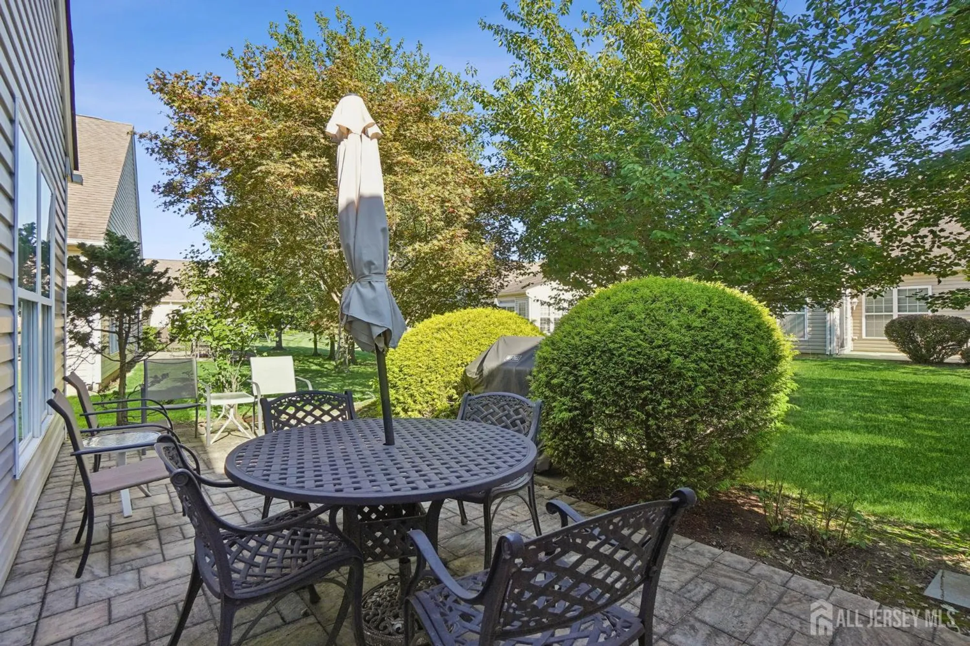 Property Slideshow image 32 of 48 | 318 biltmore ln, Somerset, NJ, 08873