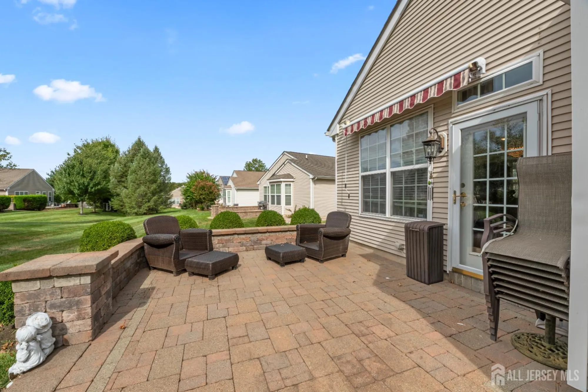 Property Slideshow image 28 of 49 | 24 friesan ct, Manalapan, NJ, 07726