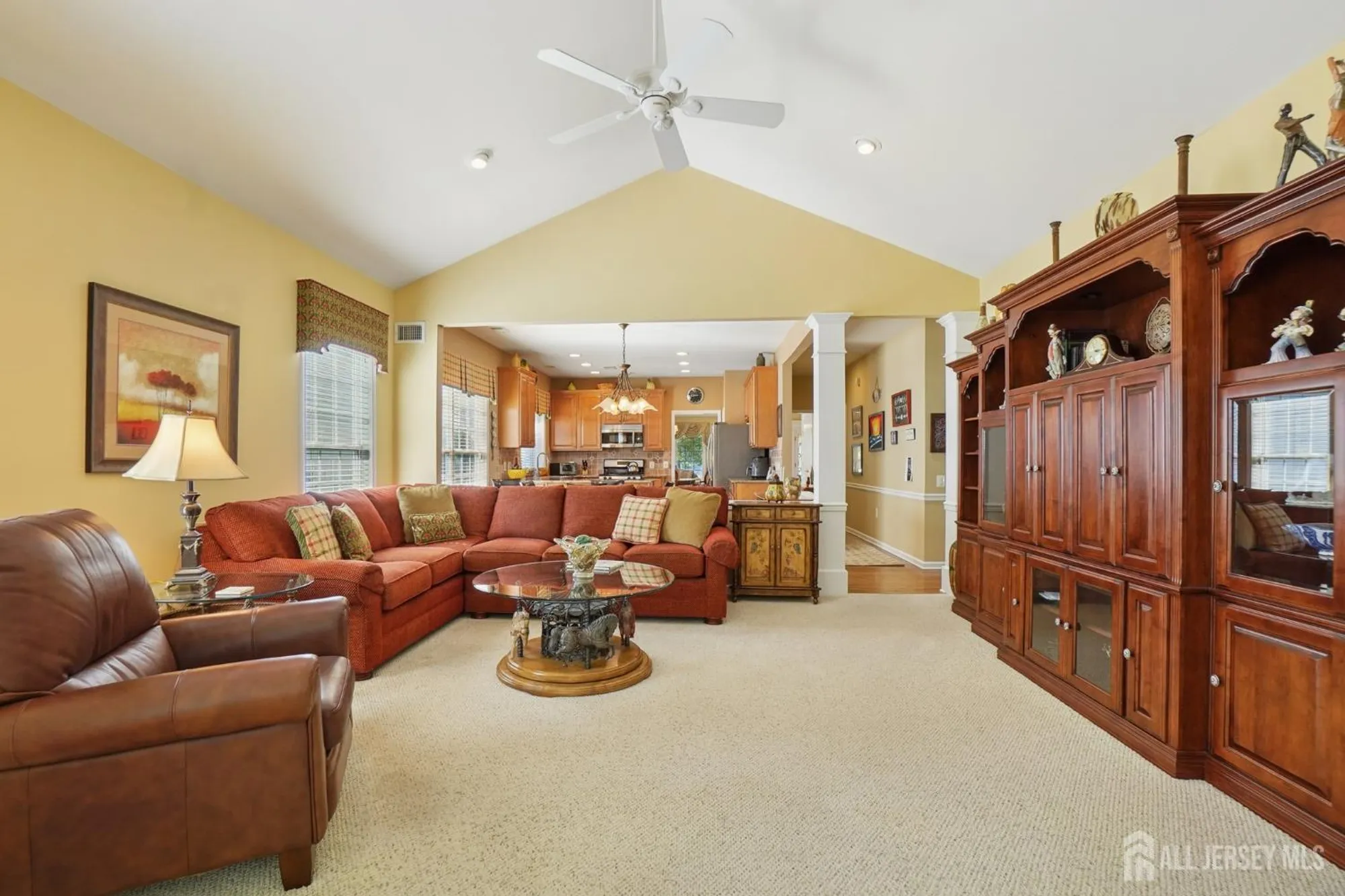 Property Slideshow image 21 of 48 | 318 biltmore ln, Somerset, NJ, 08873