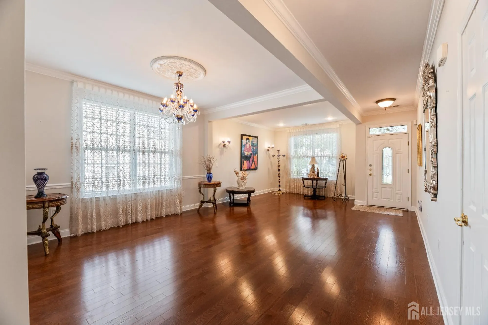 Property Slideshow image 6 of 49 | 24 friesan ct, Manalapan, NJ, 07726