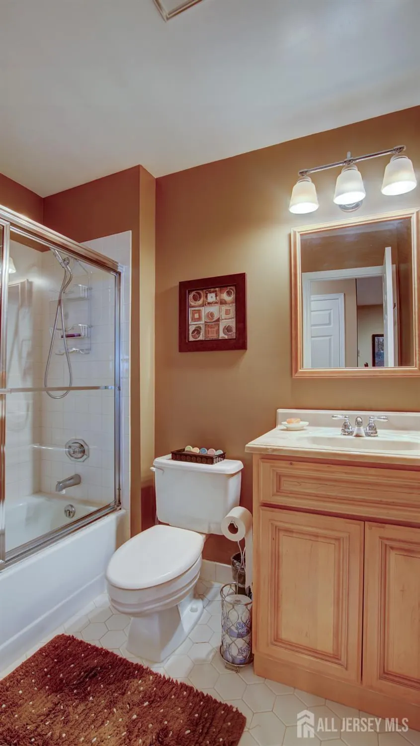 Property Slideshow image 20 of 24 | 3d rutland ln, Monroe, NJ, 08831