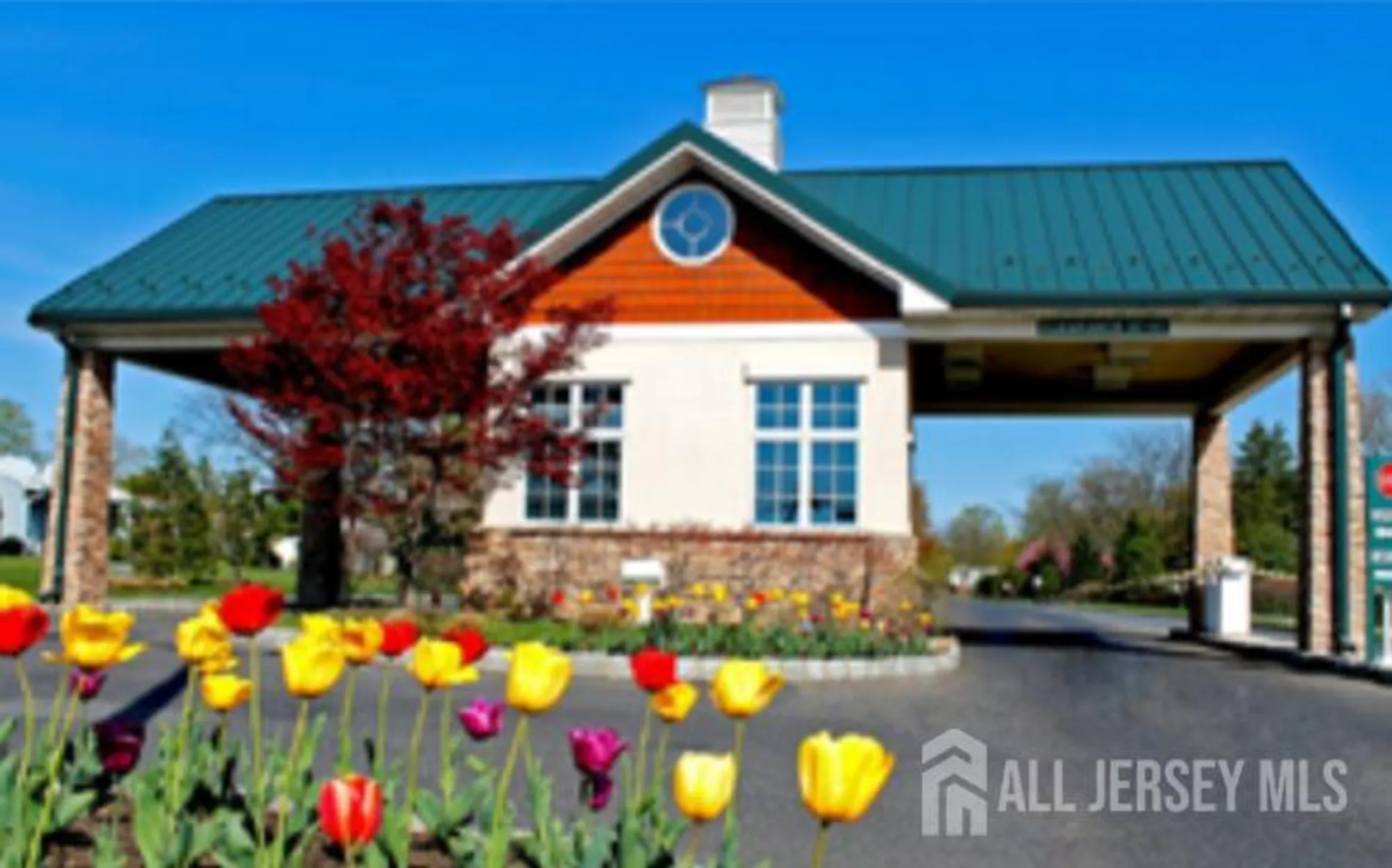 Property Slideshow image 21 of 28 | 340 quinton dr b, Monroe, NJ, 08831