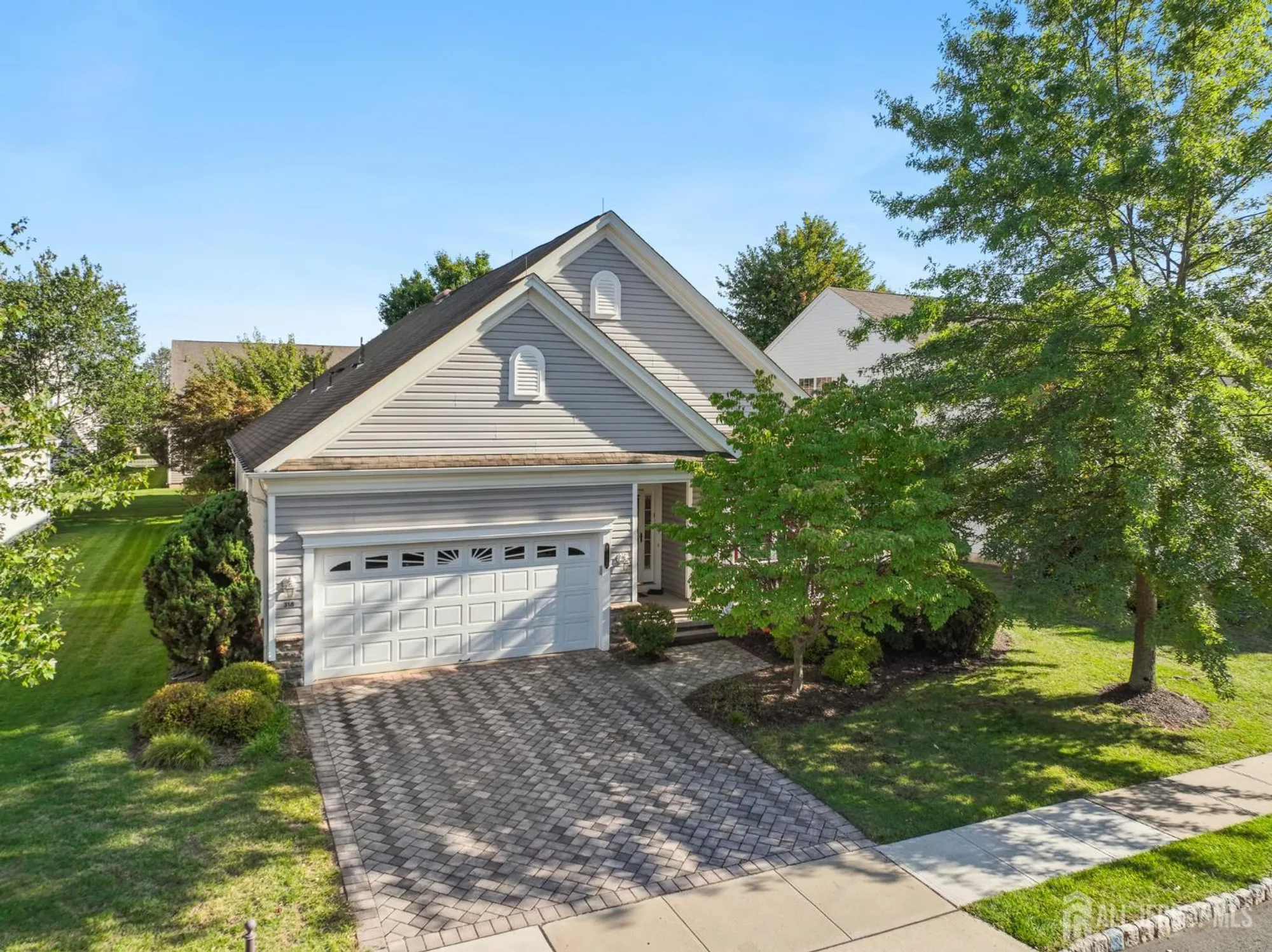 Property Slideshow image 38 of 48 | 318 biltmore ln, Somerset, NJ, 08873