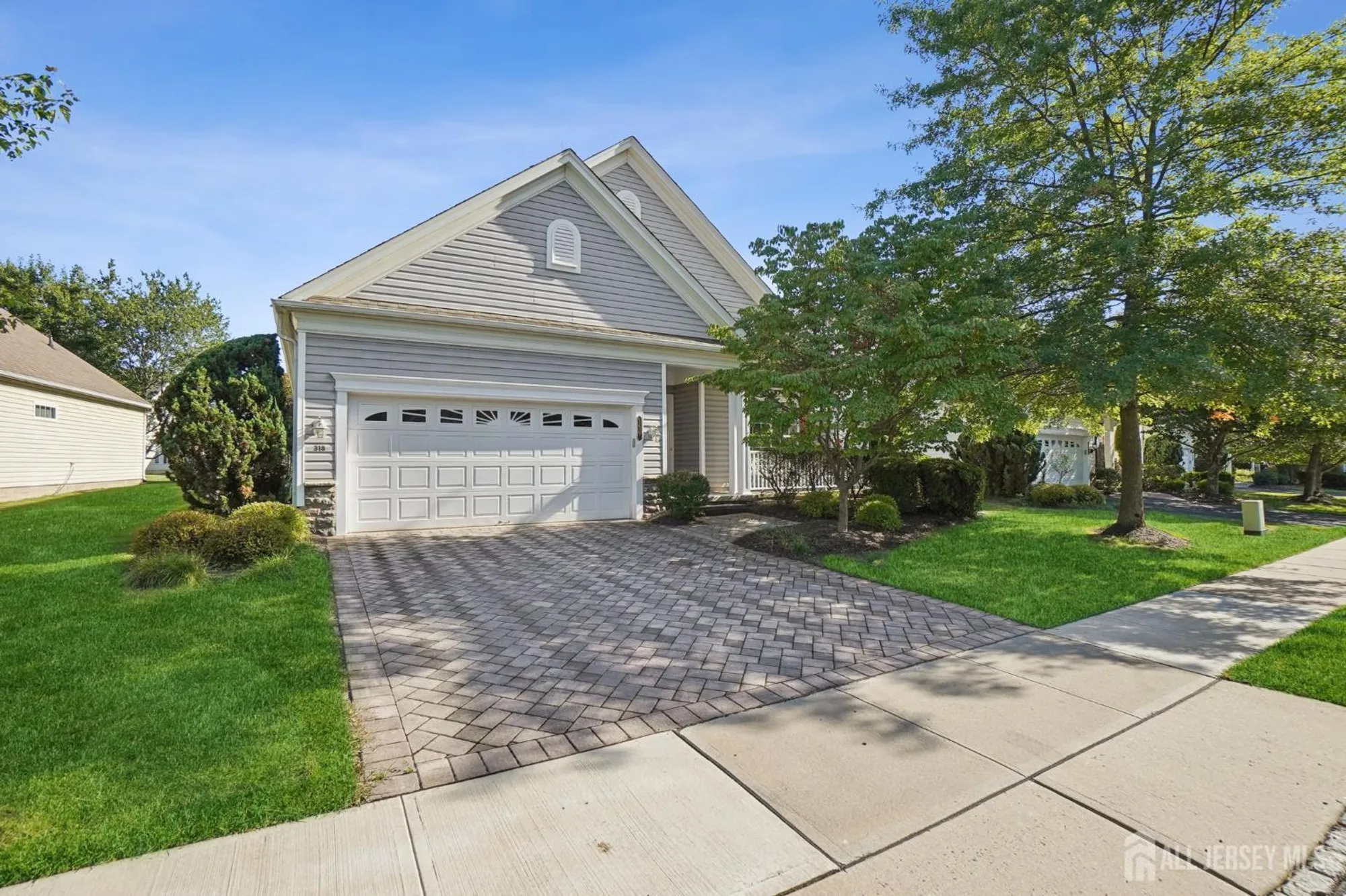 Property Slideshow image 36 of 48 | 318 biltmore ln, Somerset, NJ, 08873