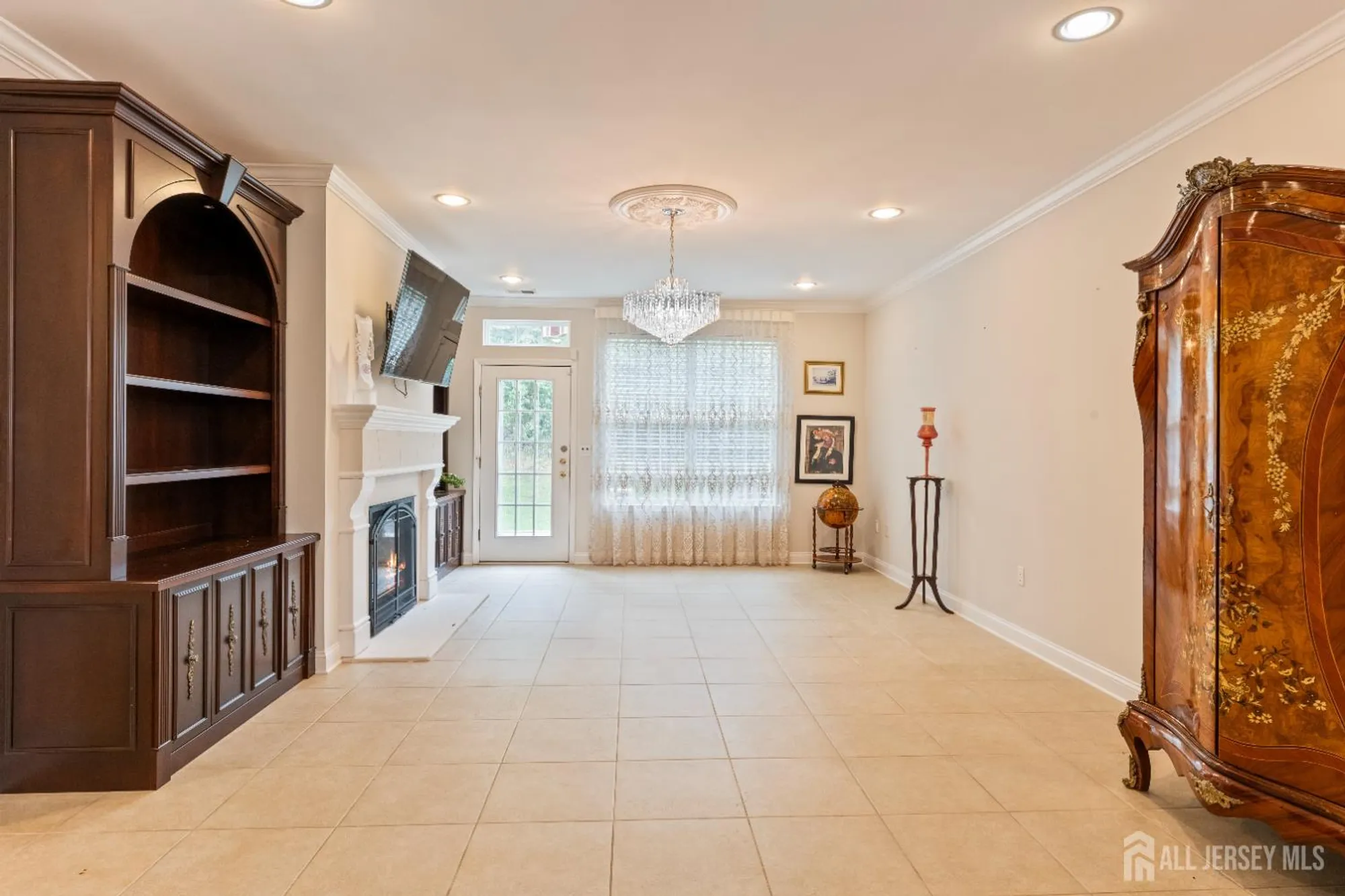 Property Slideshow image 13 of 49 | 24 friesan ct, Manalapan, NJ, 07726