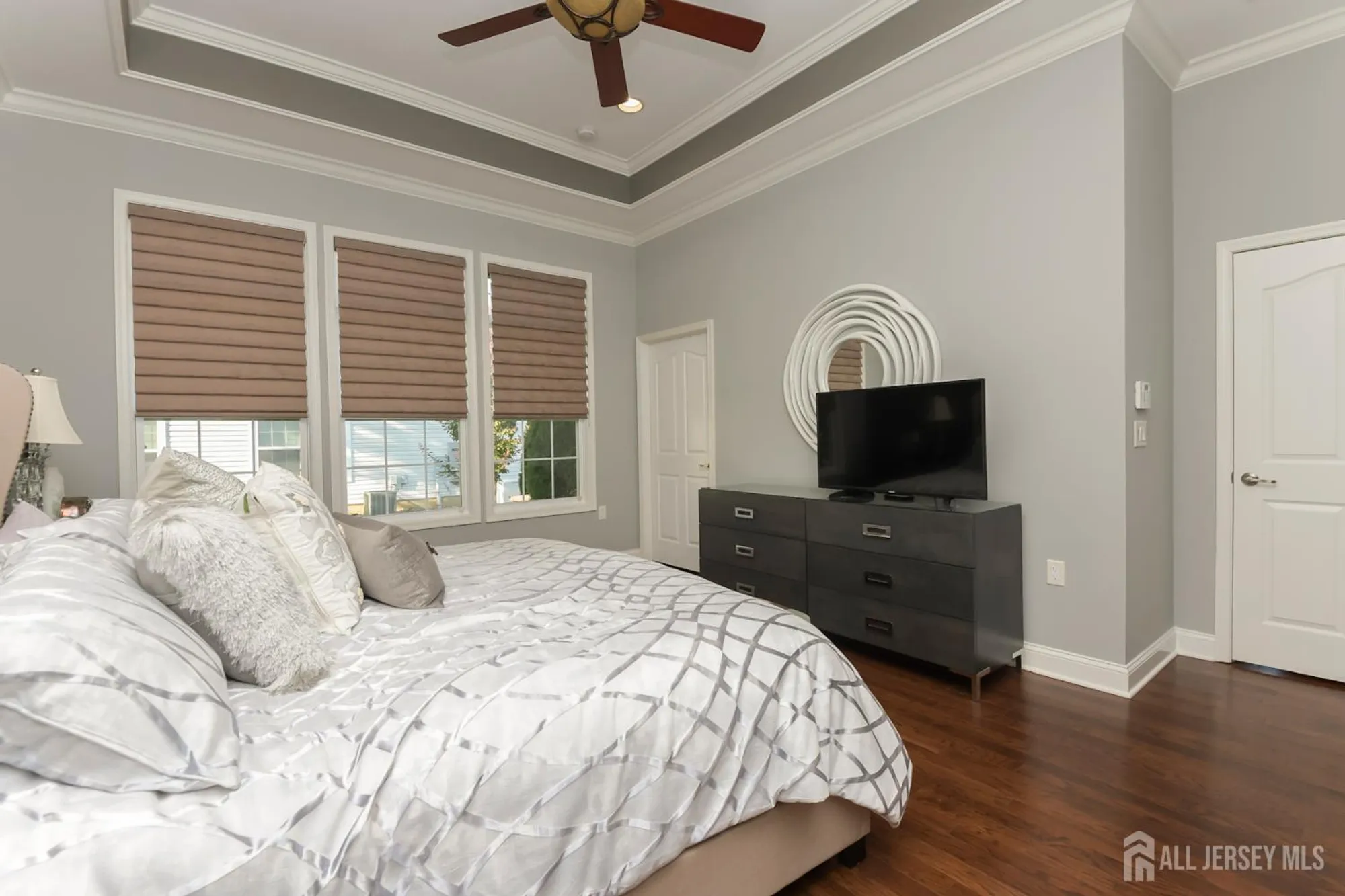 Property Slideshow image 16 of 29 | 2 jester ct, Monroe, NJ, 08831