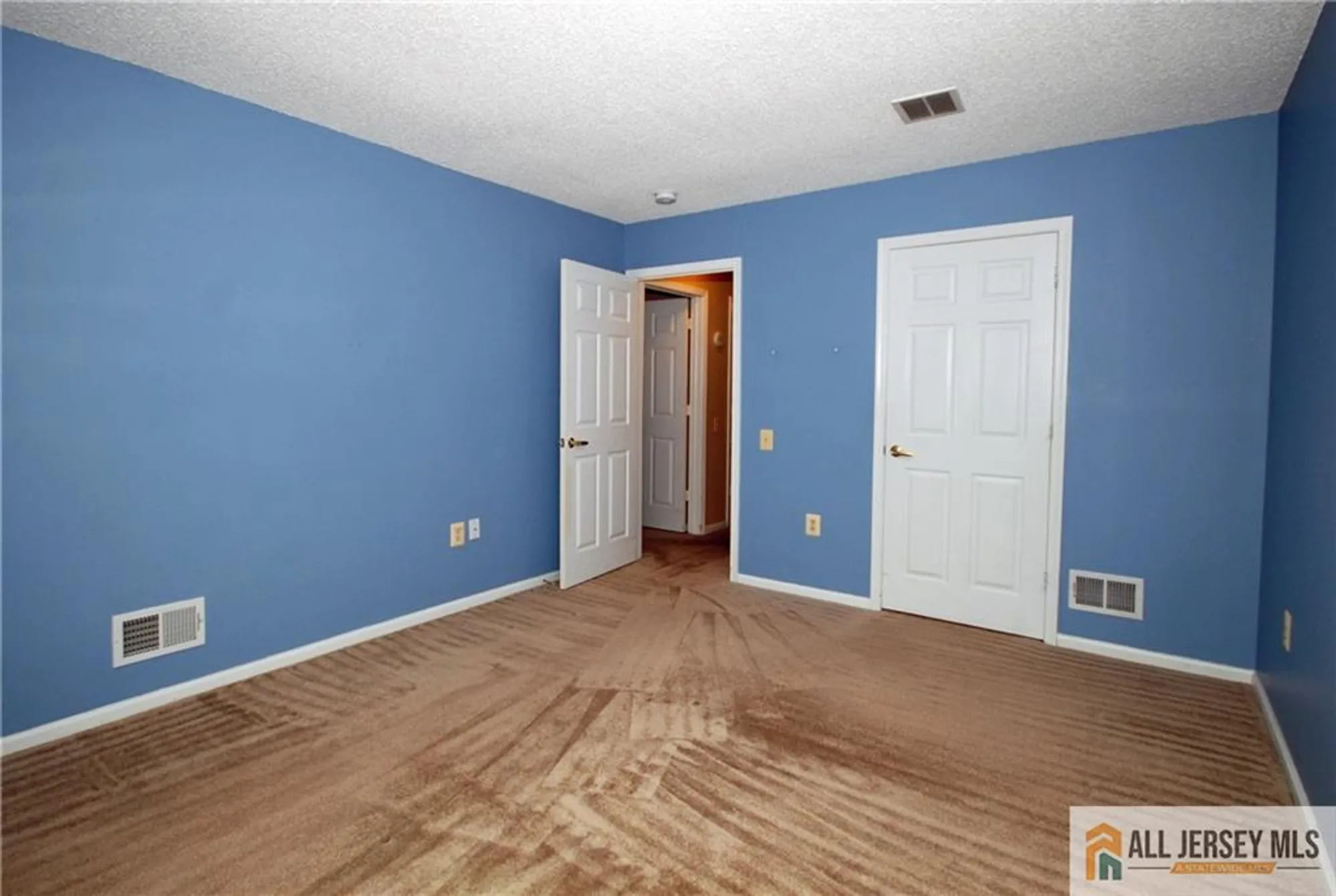 Property Slideshow image 25 of 29 | 284 mockingbird dr # 284, Monroe, NJ, 08831