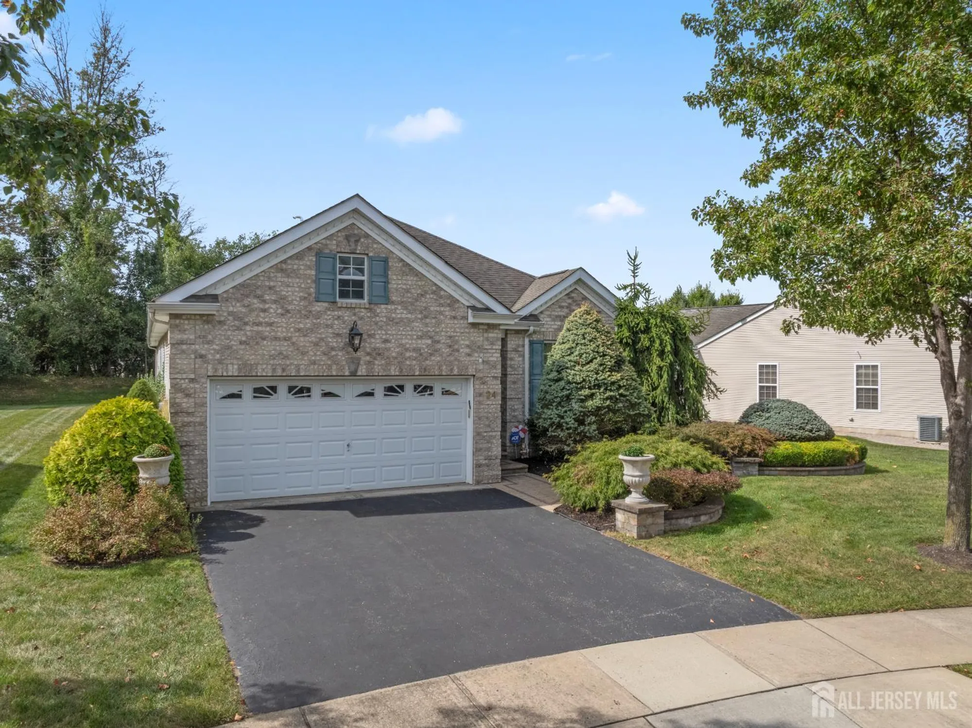 Property Slideshow image 2 of 49 | 24 friesan ct, Manalapan, NJ, 07726