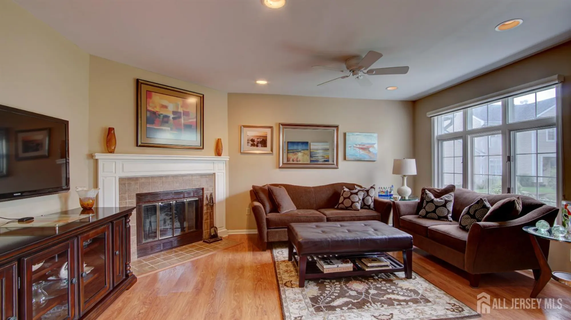 Property Slideshow image 5 of 24 | 3d rutland ln, Monroe, NJ, 08831