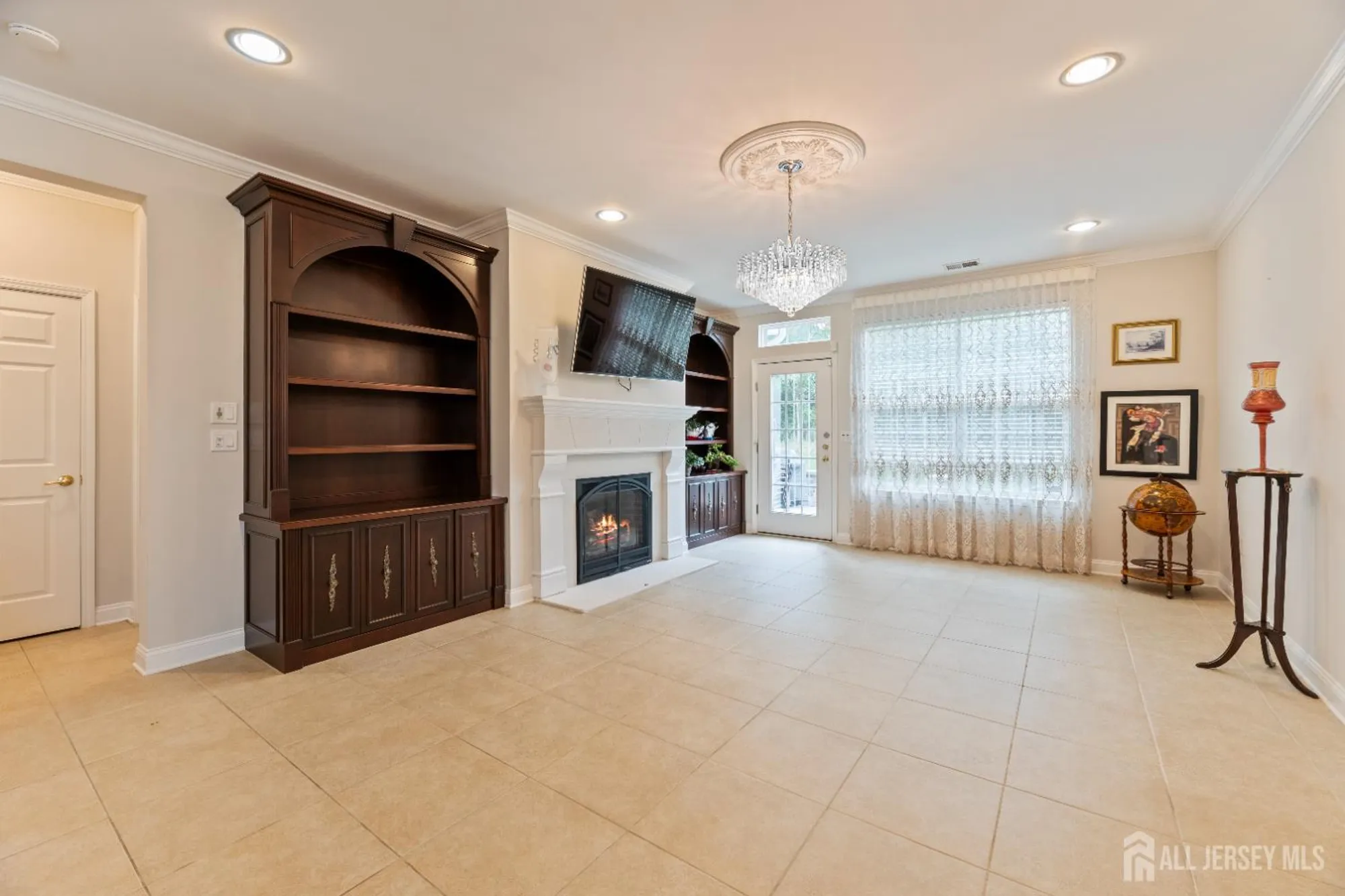 Property Slideshow image 14 of 49 | 24 friesan ct, Manalapan, NJ, 07726