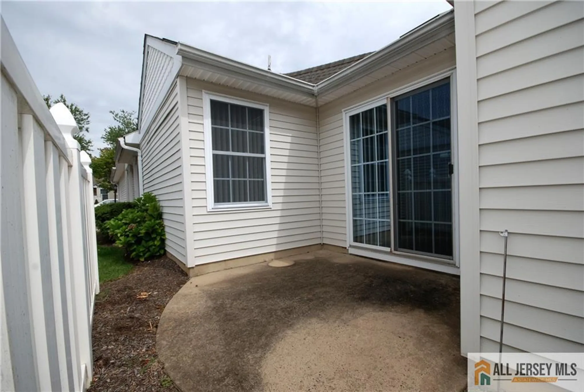 Property Slideshow image 4 of 29 | 284 mockingbird dr # 284, Monroe, NJ, 08831