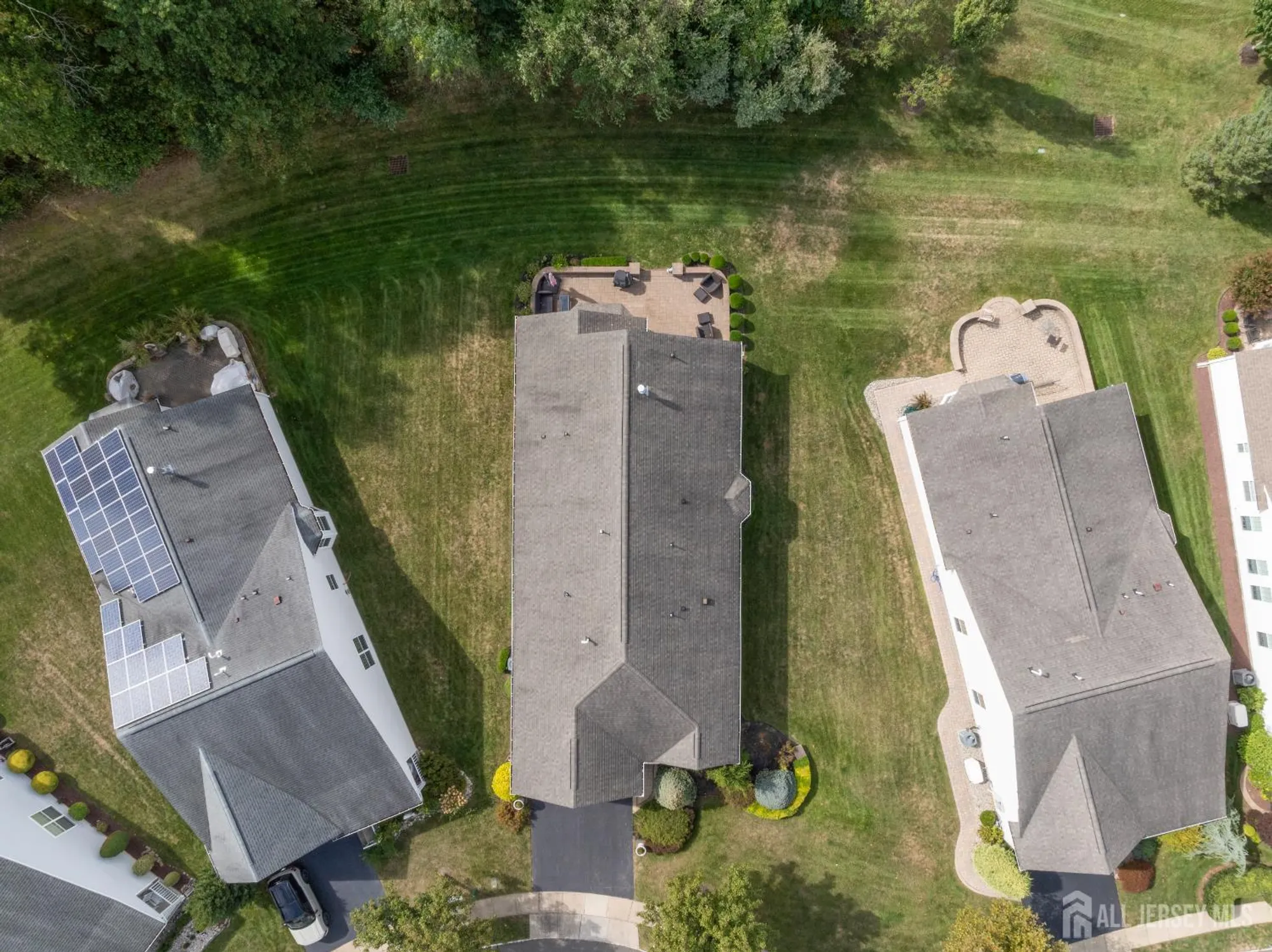 Property Slideshow image 33 of 49 | 24 friesan ct, Manalapan, NJ, 07726