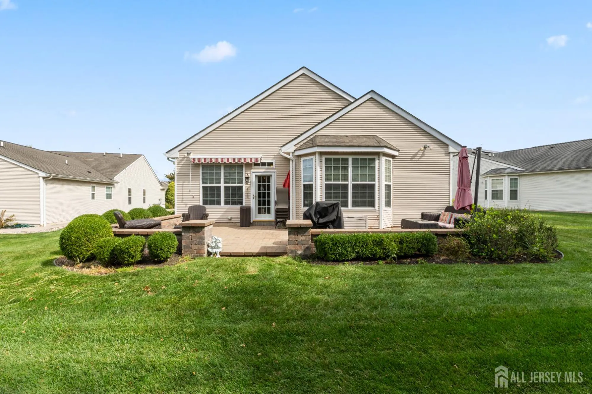 Property Slideshow image 29 of 49 | 24 friesan ct, Manalapan, NJ, 07726