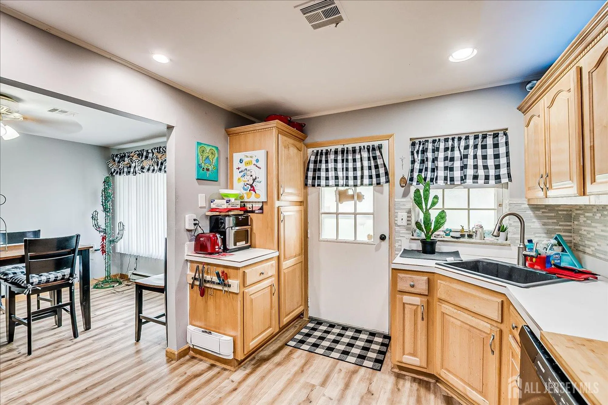 Property Slideshow image 19 of 37 | 1052 shetland dr b, Lakewood, NJ, 08701