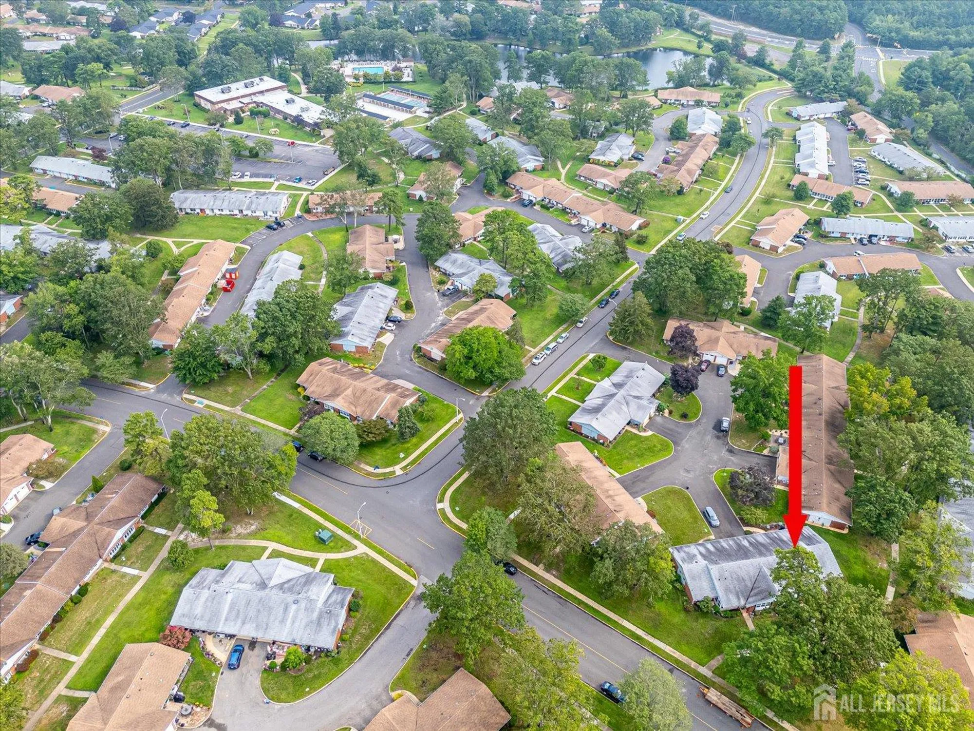 Property Slideshow image 34 of 37 | 1052 shetland dr b, Lakewood, NJ, 08701