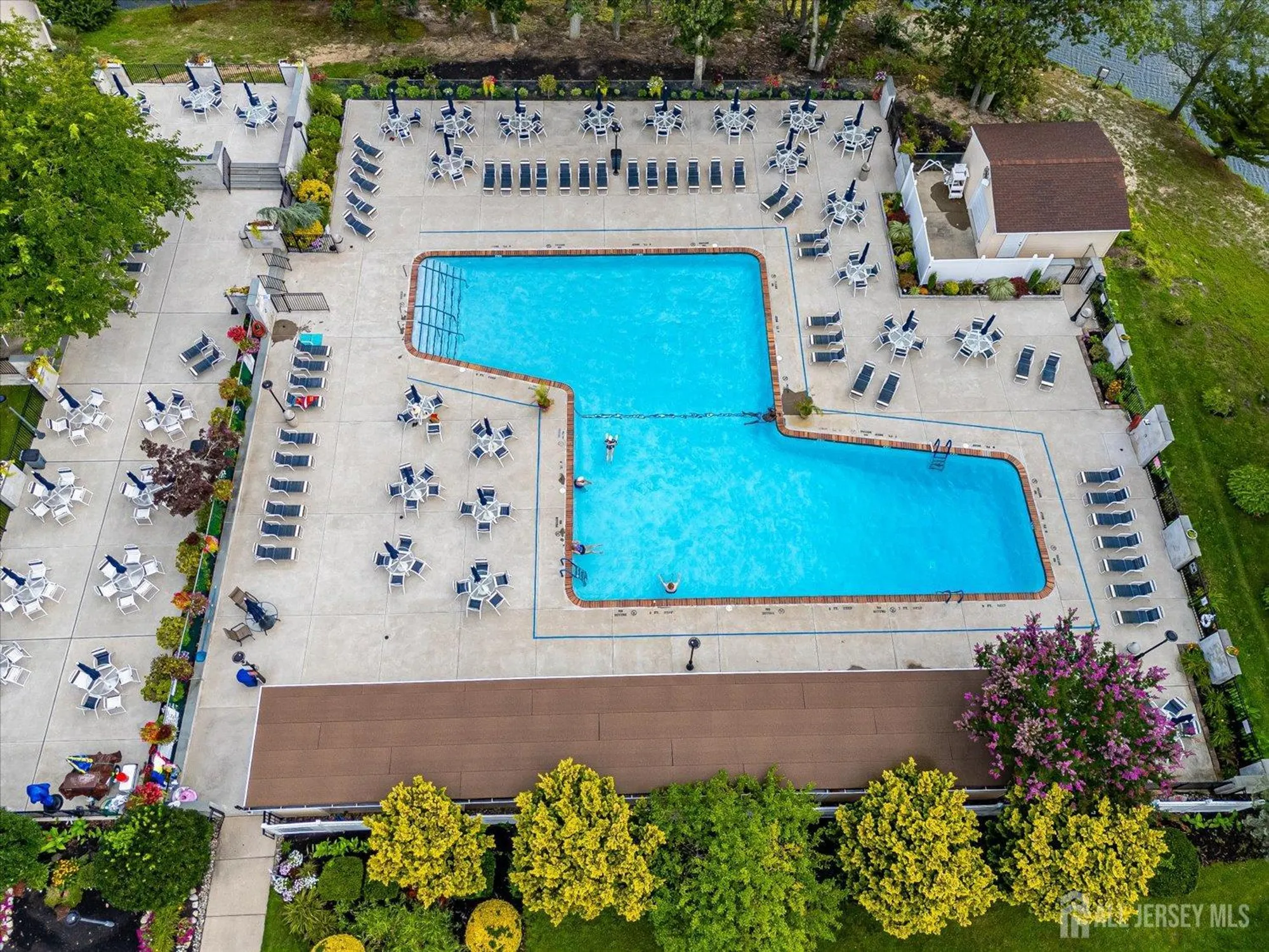 Property Slideshow image 8 of 37 | 1052 shetland dr b, Lakewood, NJ, 08701