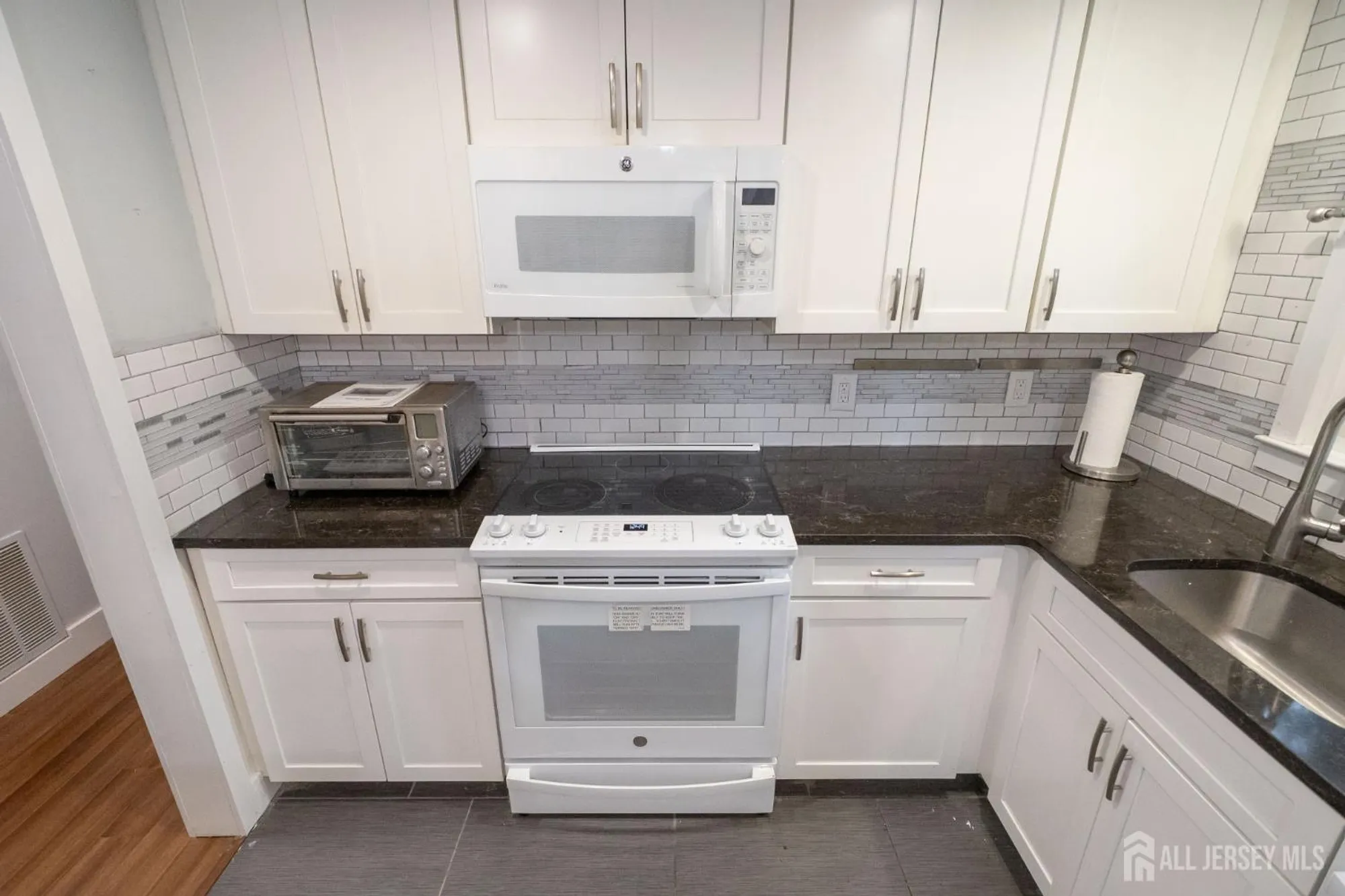 Property Slideshow image 24 of 39 | 388 orrington ln a, Monroe, NJ, 08831