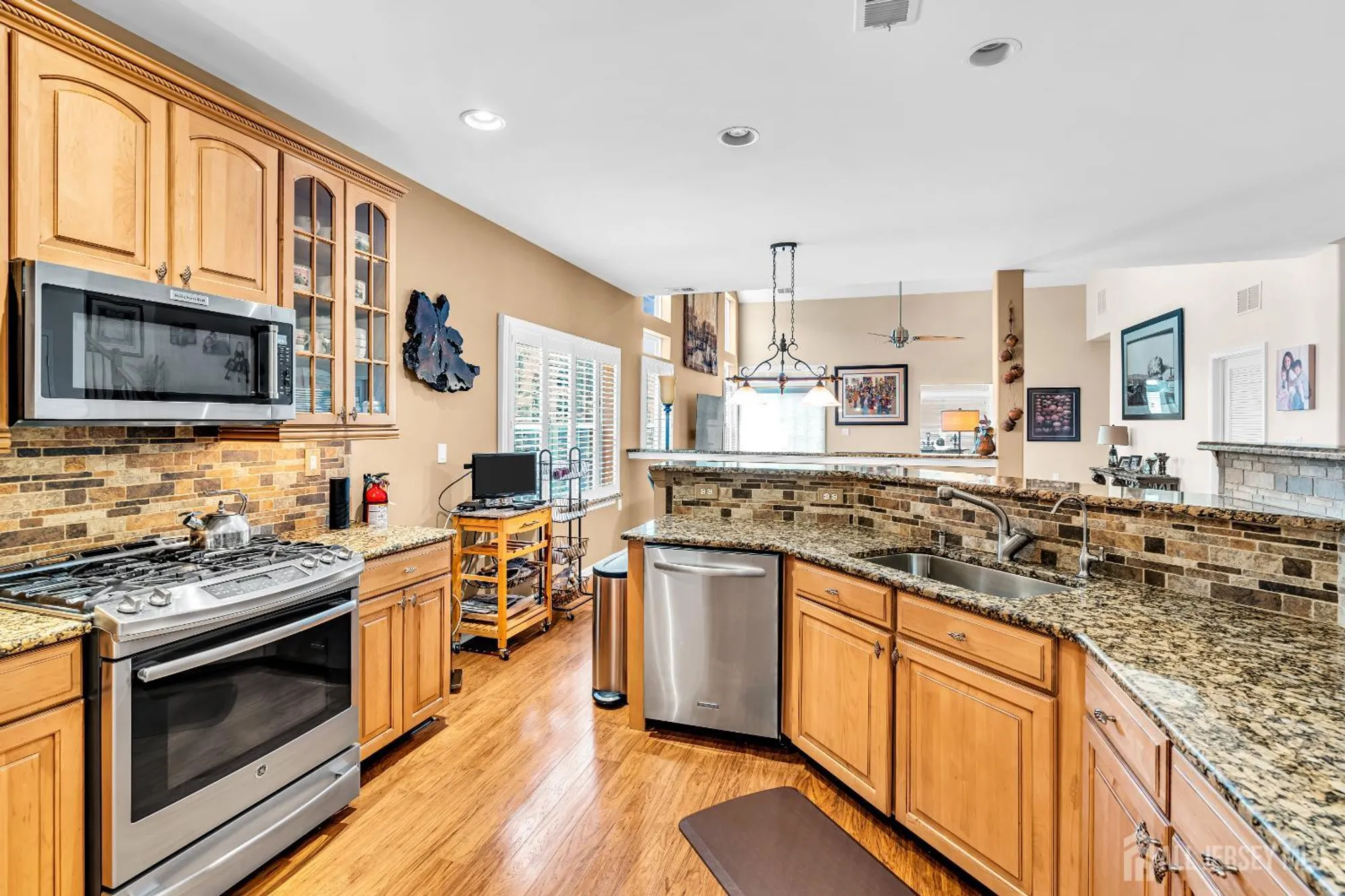 Property Slideshow image 11 of 39 | 30 merlot ct, Monroe, NJ, 08831
