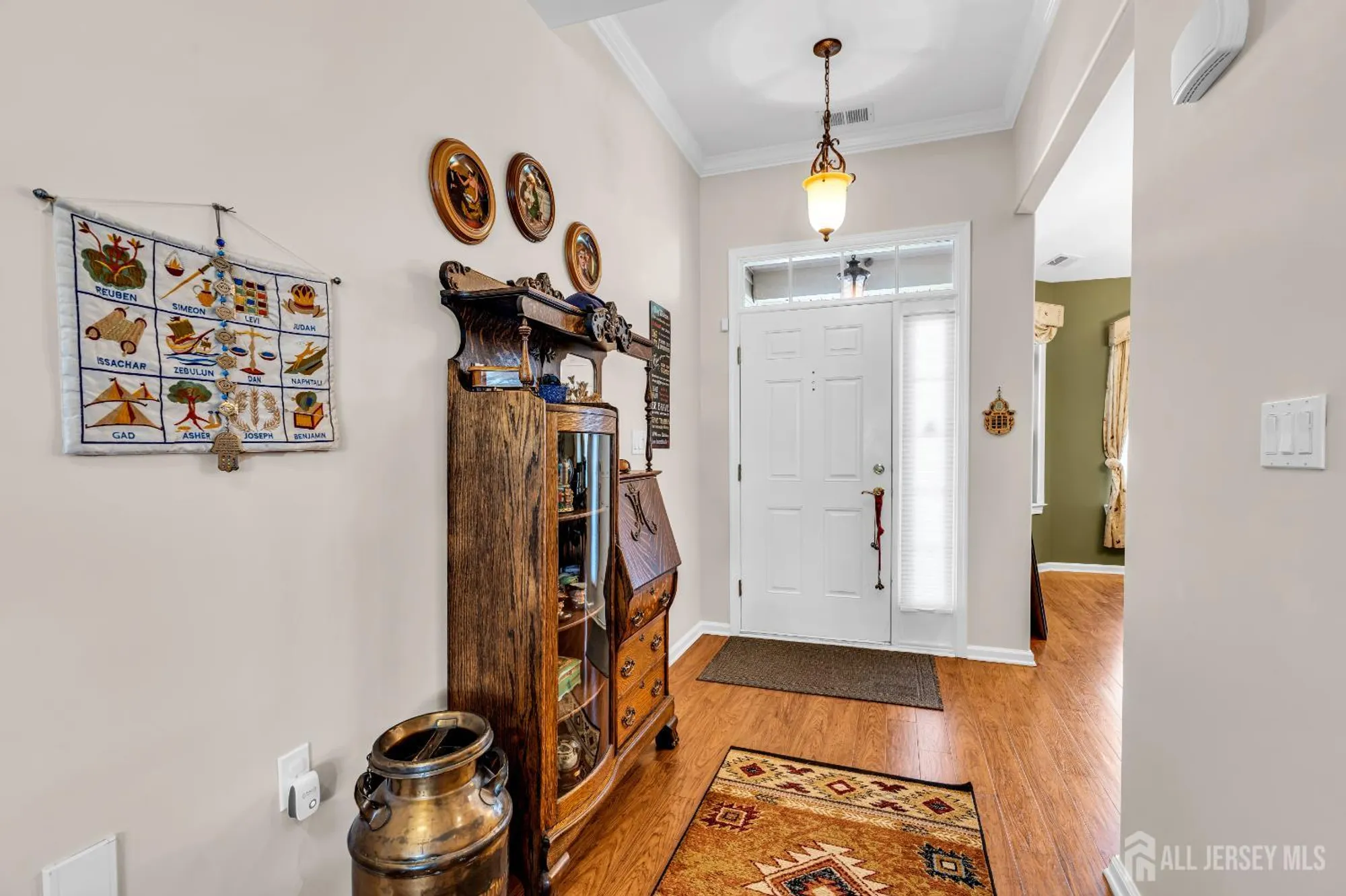 Property Slideshow image 5 of 39 | 30 merlot ct, Monroe, NJ, 08831