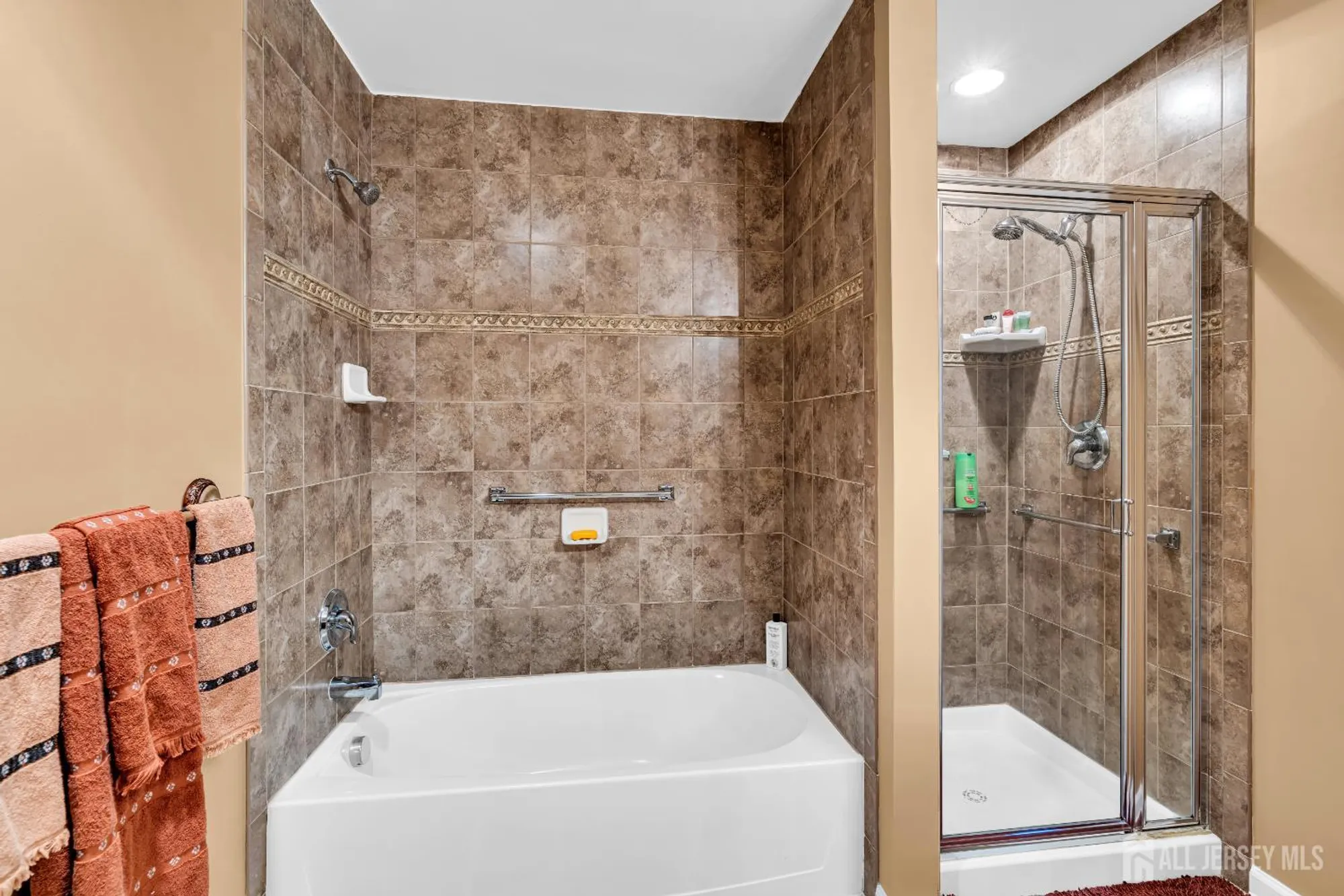 Property Slideshow image 36 of 39 | 30 merlot ct, Monroe, NJ, 08831