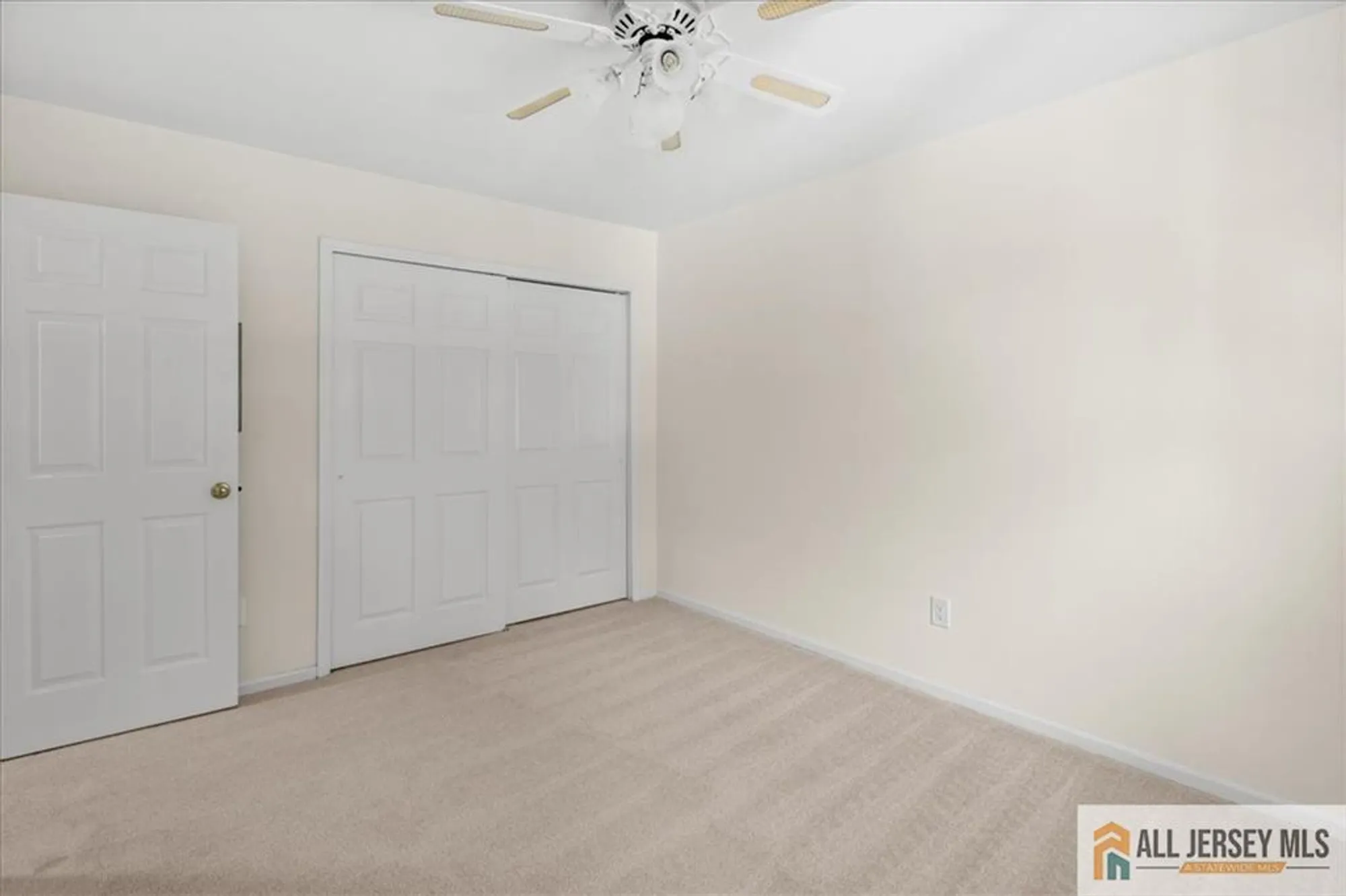 Property Slideshow image 24 of 56 | 90 winthrop rd # 90h, Monroe, NJ, 08831