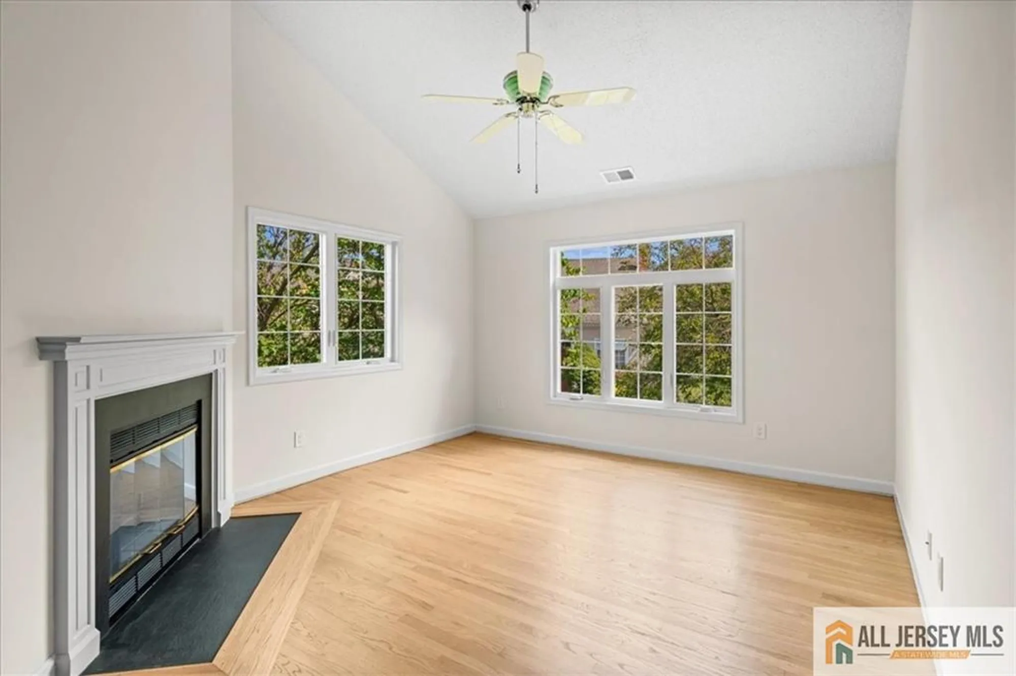 Property Slideshow image 19 of 56 | 90 winthrop rd # 90h, Monroe, NJ, 08831
