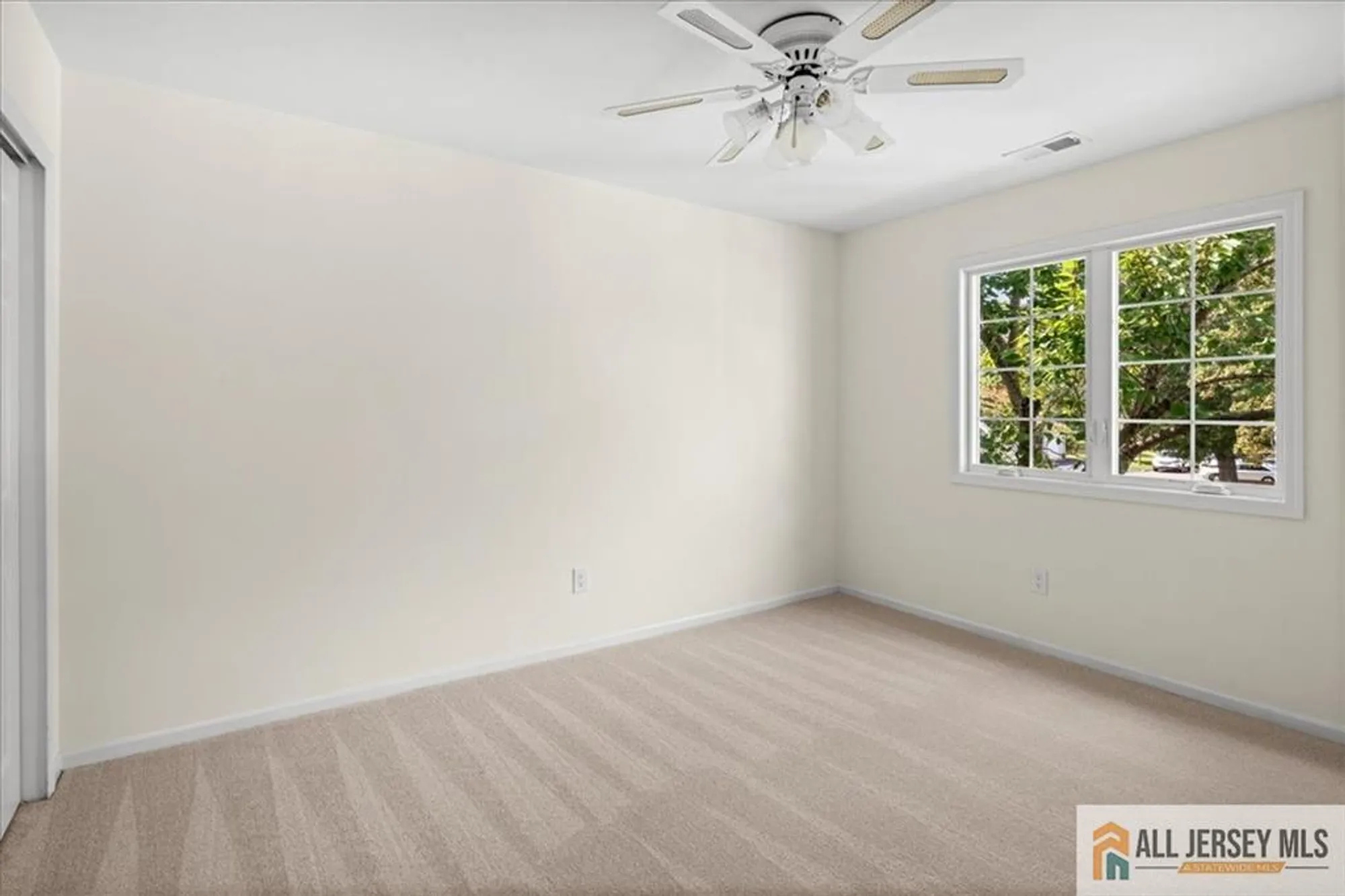 Property Slideshow image 23 of 56 | 90 winthrop rd # 90h, Monroe, NJ, 08831