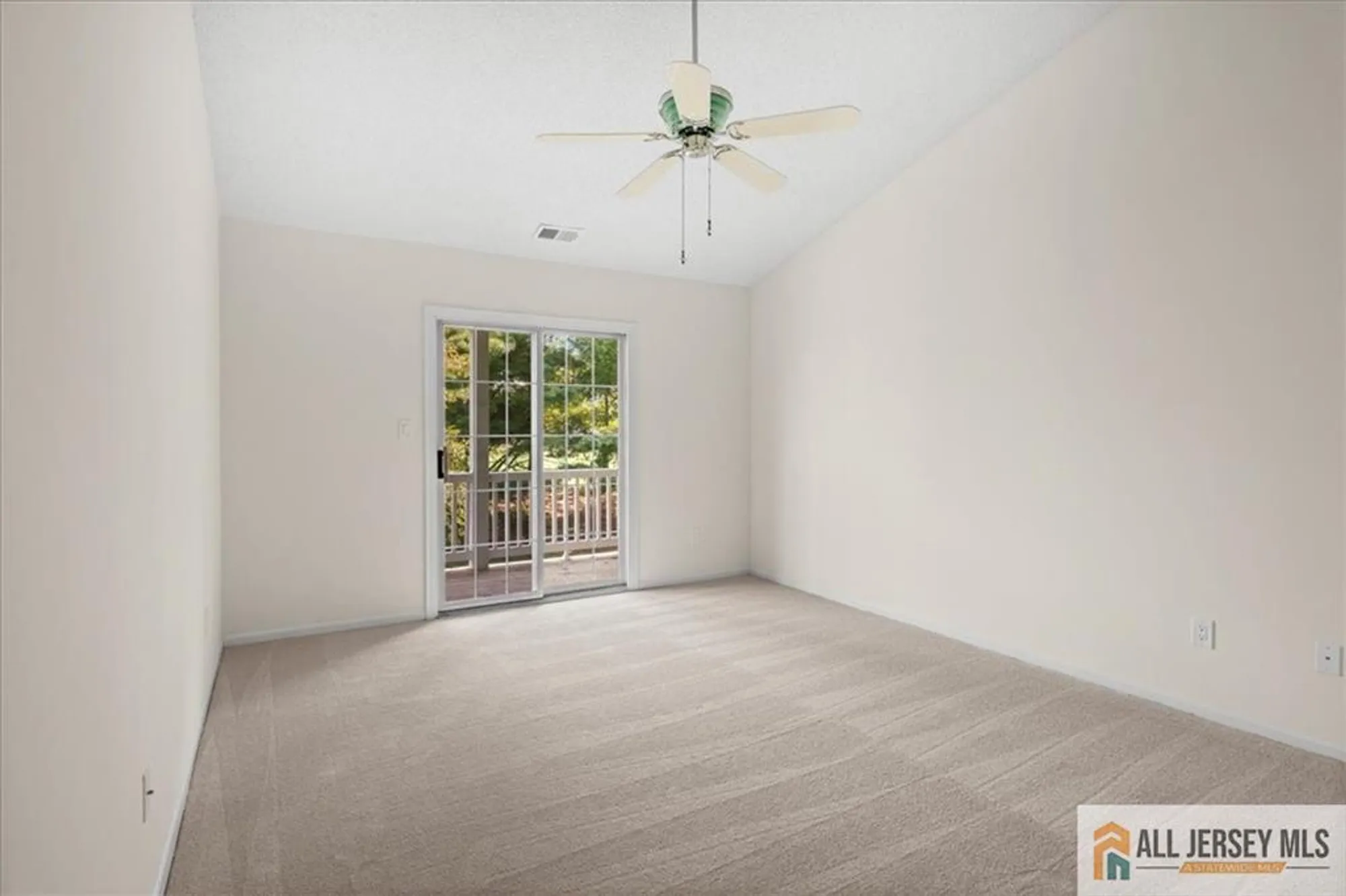 Property Slideshow image 9 of 56 | 90 winthrop rd # 90h, Monroe, NJ, 08831