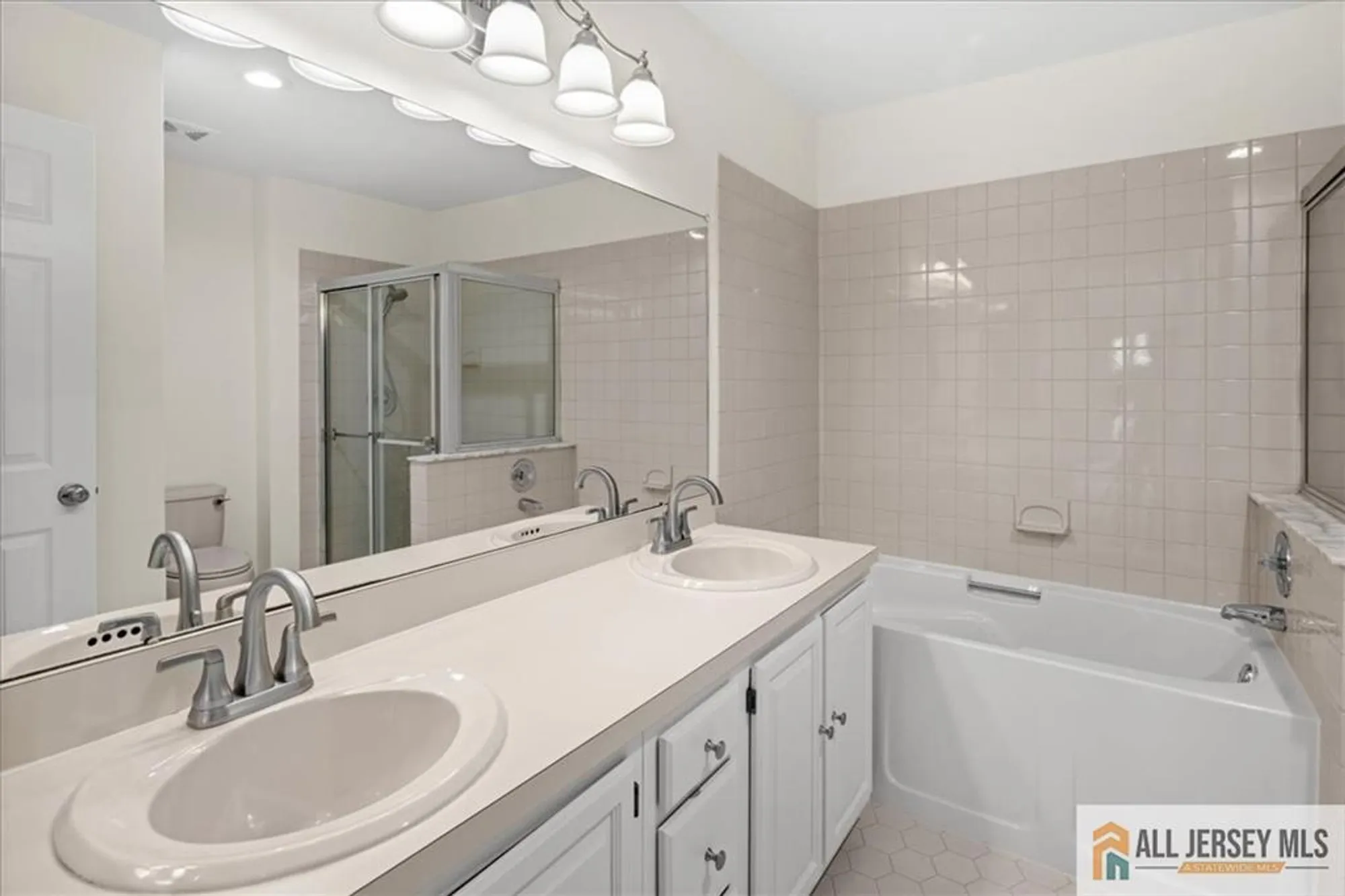 Property Slideshow image 31 of 56 | 90 winthrop rd # 90h, Monroe, NJ, 08831