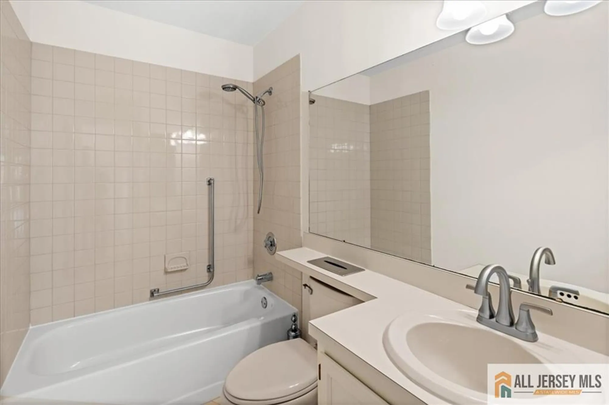 Property Slideshow image 26 of 56 | 90 winthrop rd # 90h, Monroe, NJ, 08831