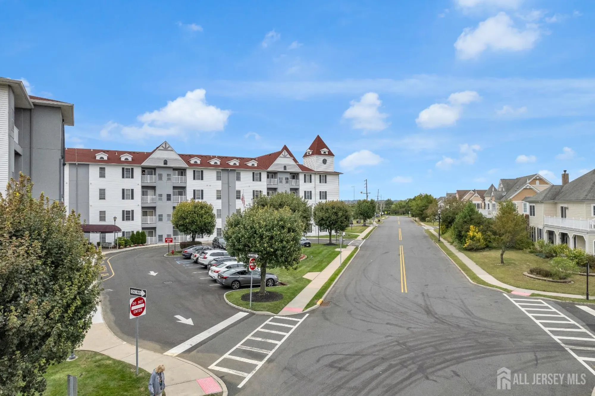 Property Slideshow image 3 of 38 | 100 john t o leary blvd unit 427, South Amboy, NJ, 08879