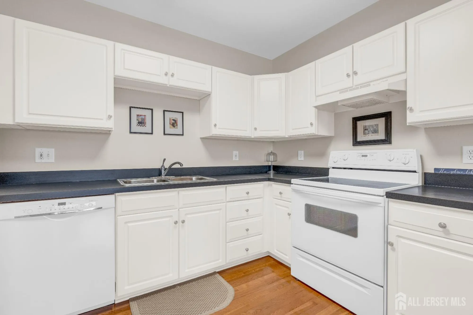 Property Slideshow image 22 of 38 | 100 john t o leary blvd unit 427, South Amboy, NJ, 08879