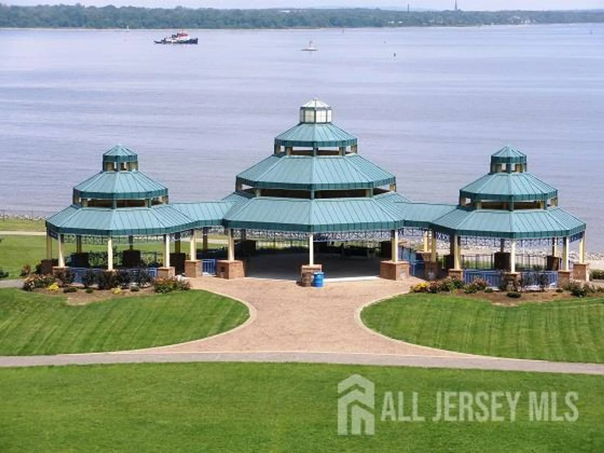 Property Slideshow image 34 of 38 | 100 john t o leary blvd unit 427, South Amboy, NJ, 08879