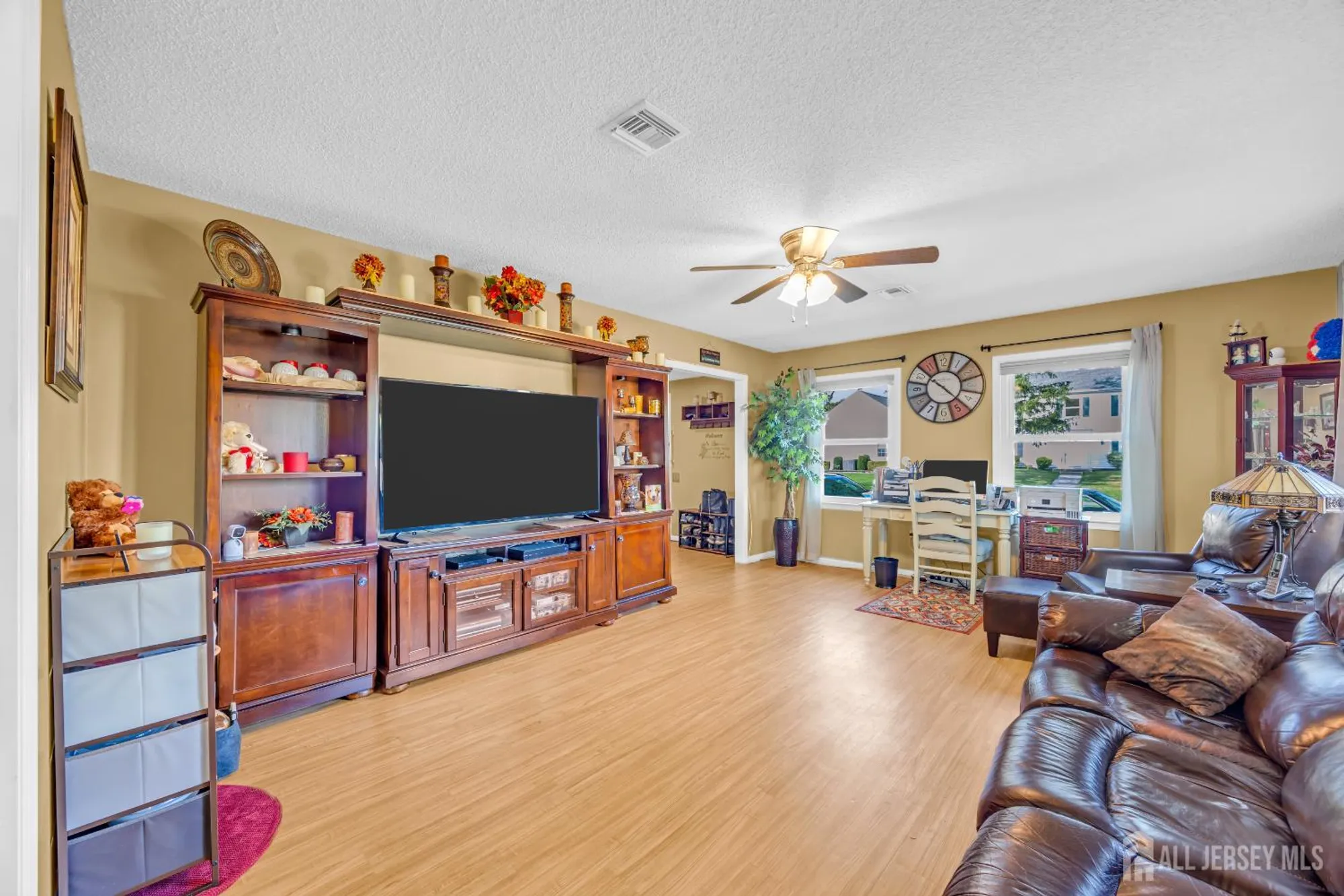 Property Slideshow image 11 of 28 | 355 new haven way 355c, Monroe, NJ, 08831