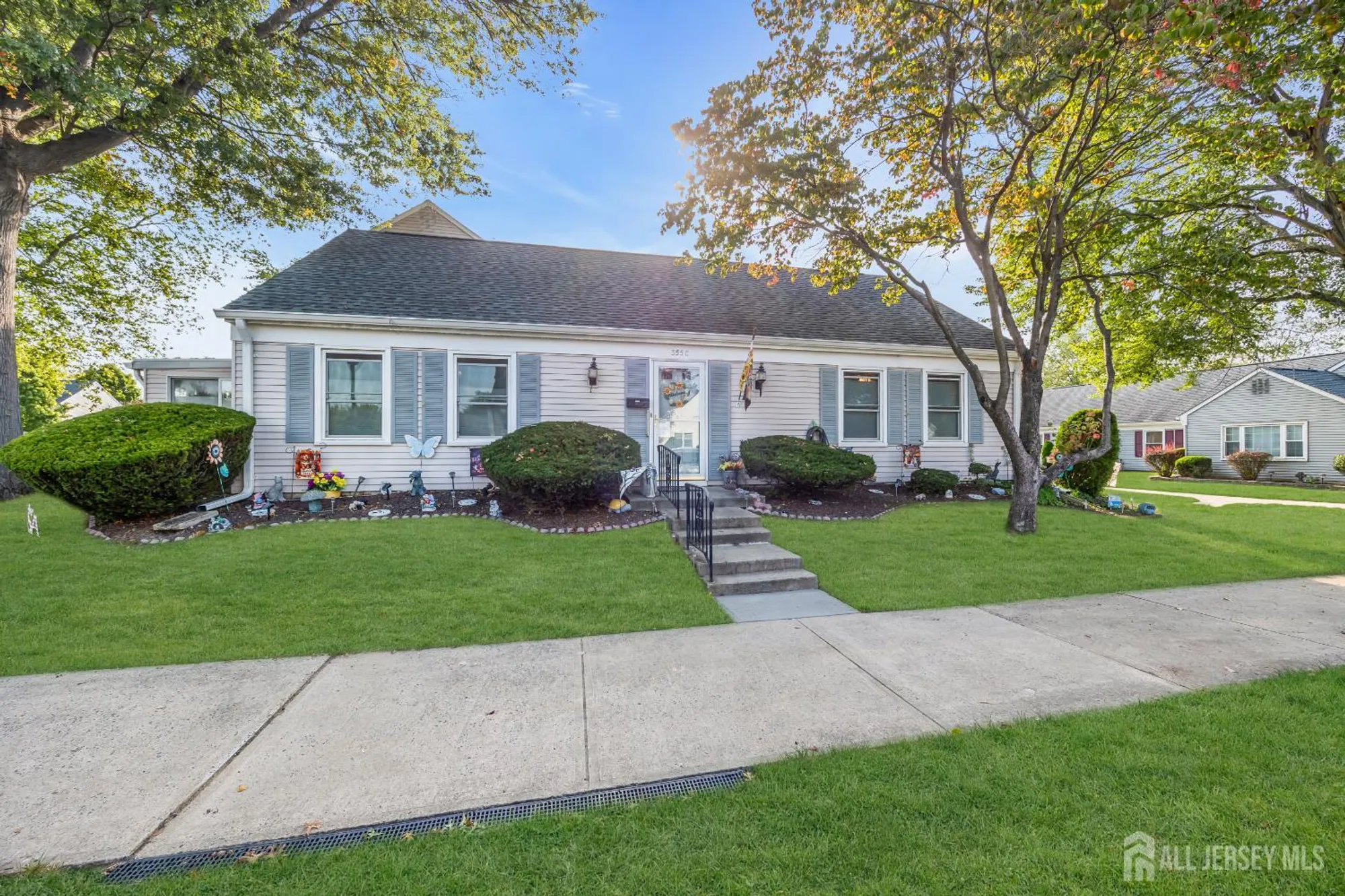 Property Slideshow image 2 of 28 | 355 new haven way 355c, Monroe, NJ, 08831