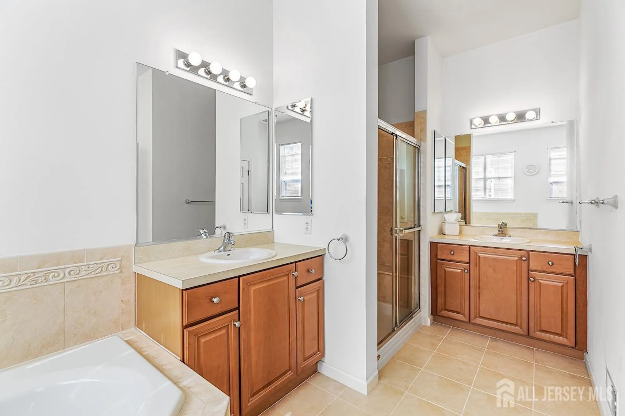 Property Slideshow image 20 of 29 | 4 prusakowski blvd, Parlin, NJ, 08859