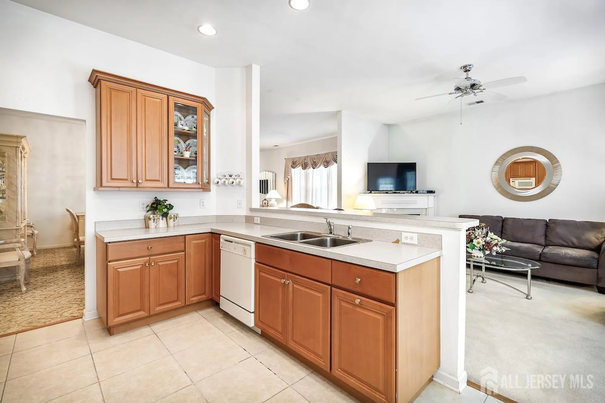 Property Slideshow image 13 of 29 | 4 prusakowski blvd, Parlin, NJ, 08859