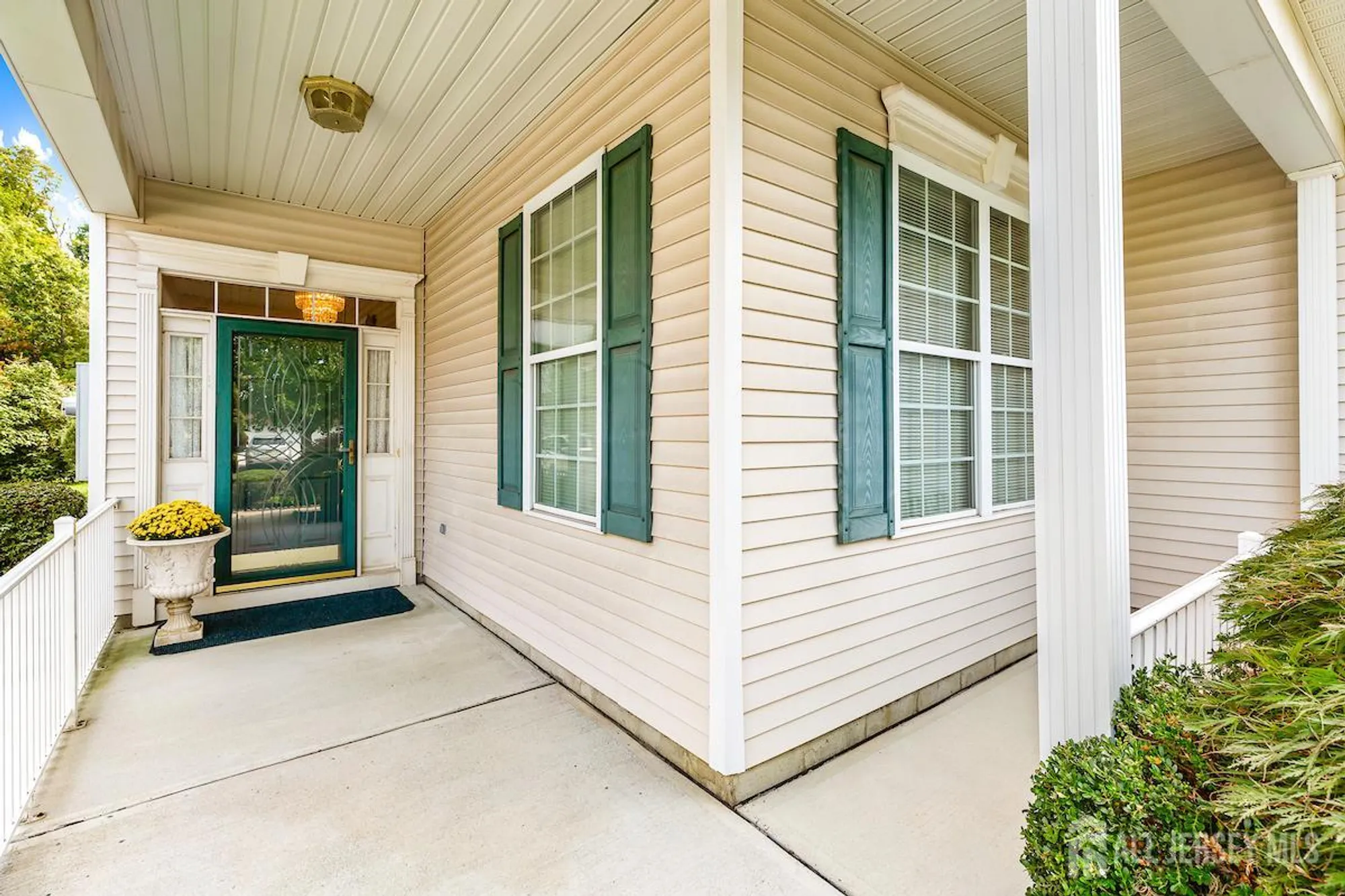 Property Slideshow image 5 of 29 | 4 prusakowski blvd, Parlin, NJ, 08859