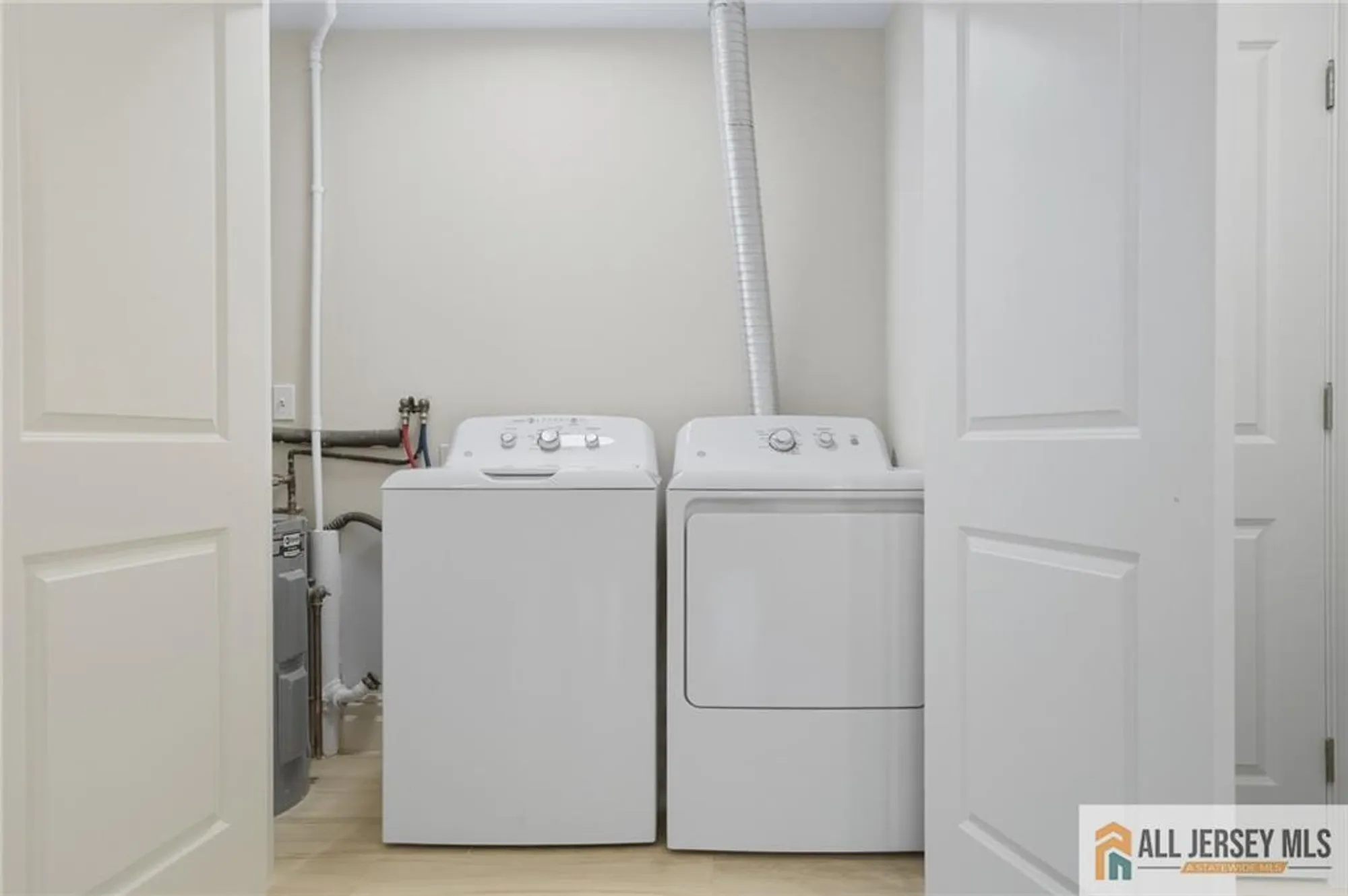 Property Slideshow image 13 of 30 | 172 warren rd 172a, Monroe, NJ, 08831