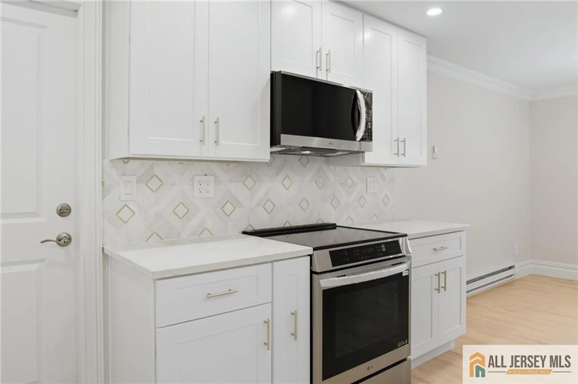 Property Slideshow image 11 of 30 | 172 warren rd 172a, Monroe, NJ, 08831