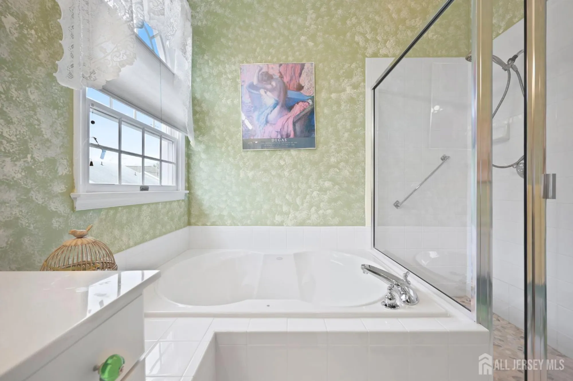 Property Slideshow image 31 of 40 | 18 halifax dr, Monroe, NJ, 08831