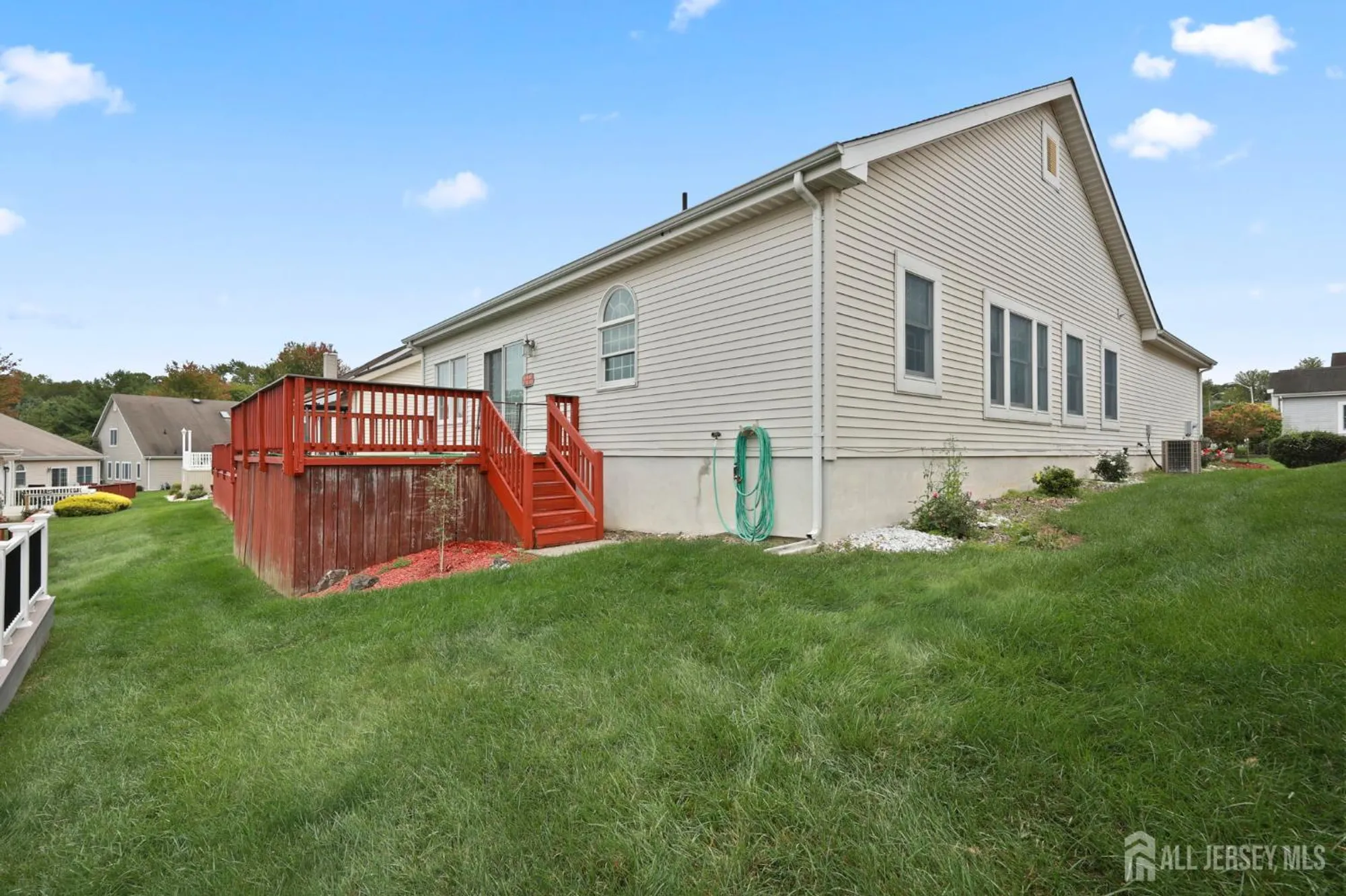 Property Slideshow image 32 of 40 | 18 halifax dr, Monroe, NJ, 08831