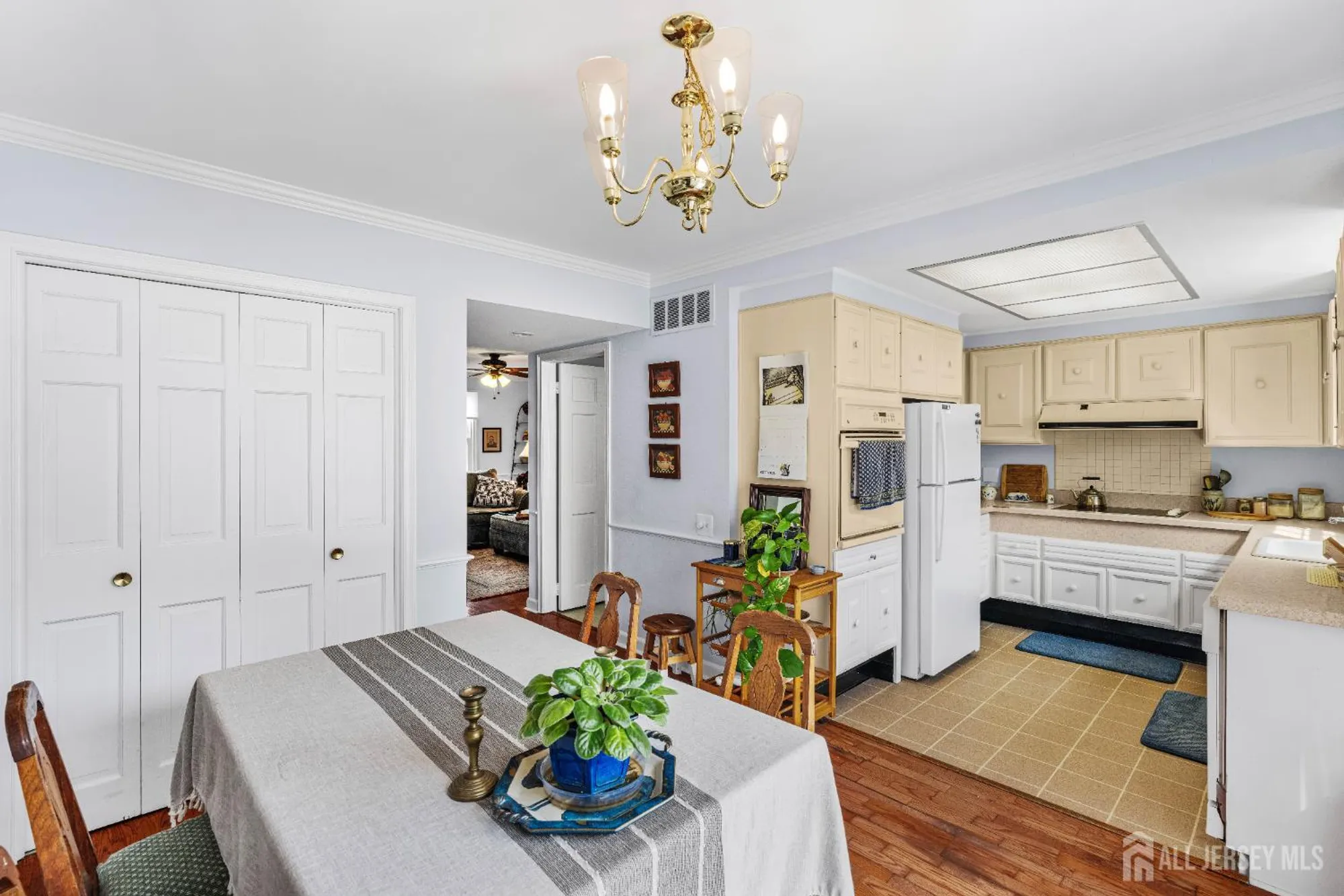 Property Slideshow image 5 of 22 | 18 rossmoor dr c, Monroe, NJ, 08831