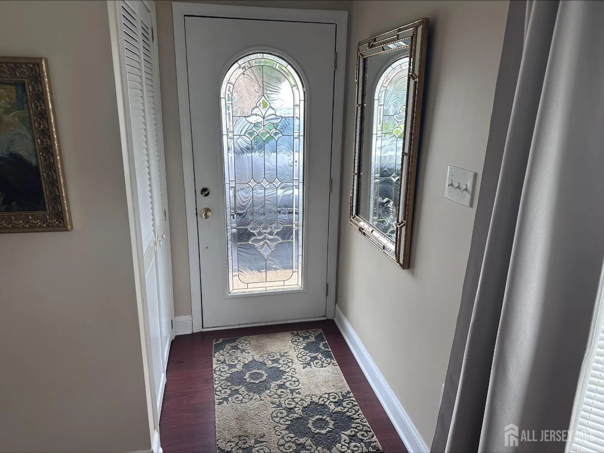 Property Slideshow image 9 of 38 | 17 ivy ridge close, Freehold, NJ, 07728