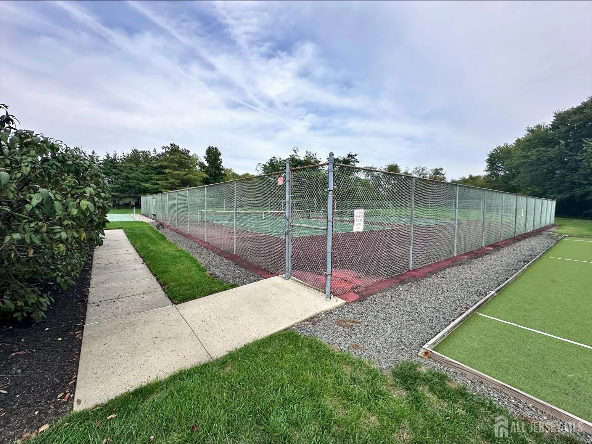 Property Slideshow image 36 of 38 | 17 ivy ridge close, Freehold, NJ, 07728