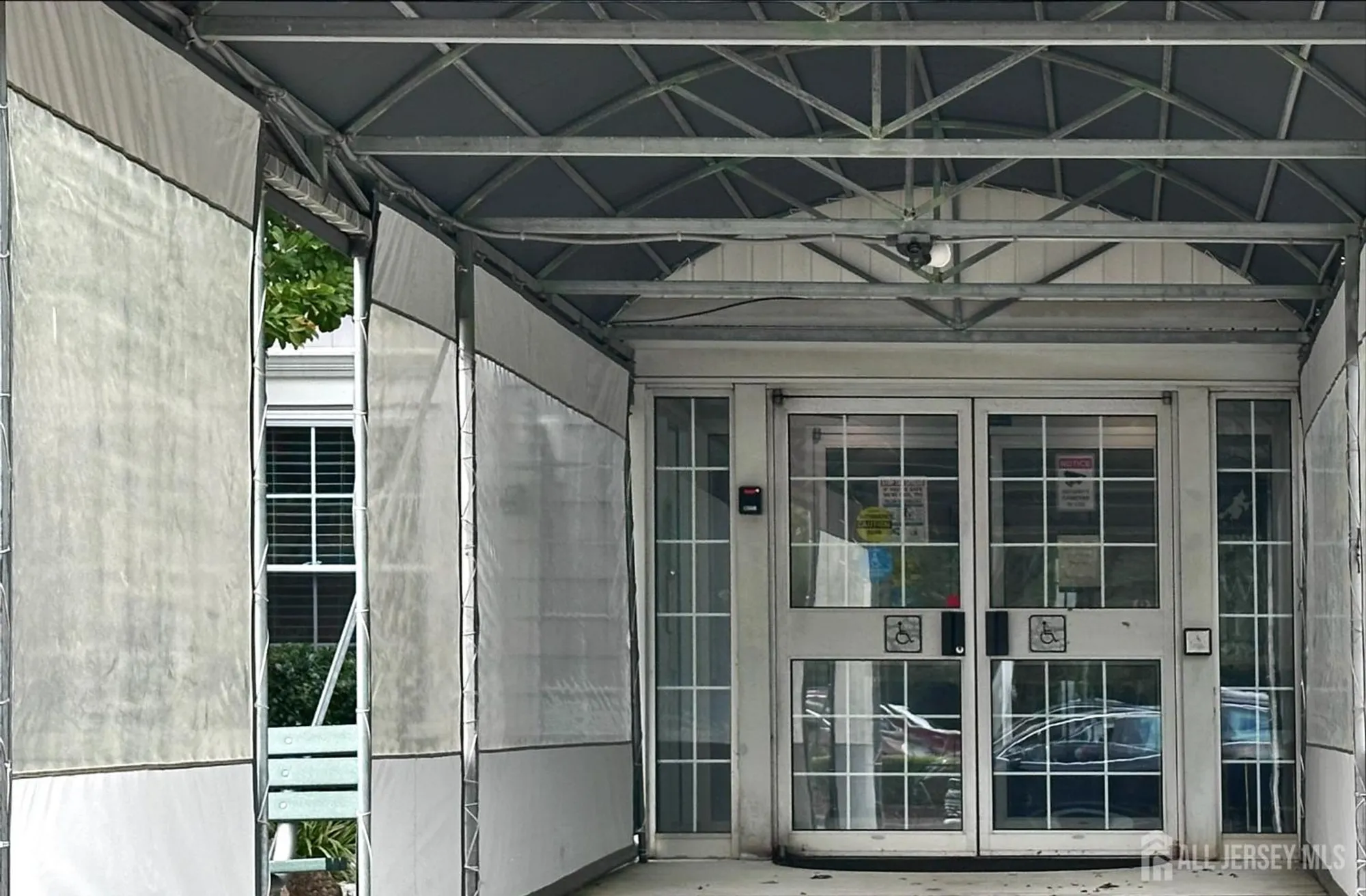 Property Slideshow image 38 of 38 | 17 ivy ridge close, Freehold, NJ, 07728