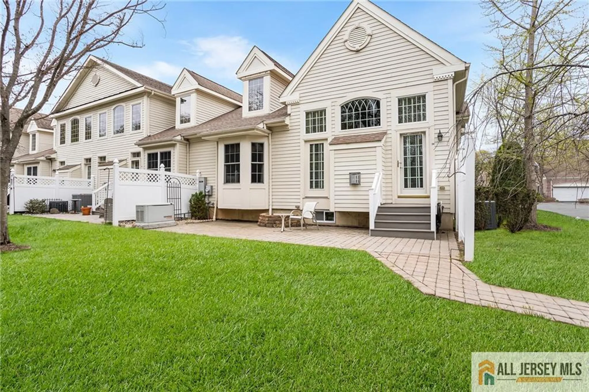 Property Slideshow image 3 of 42 | 34 schindler ct # 17, Lawrence, NJ, 08648