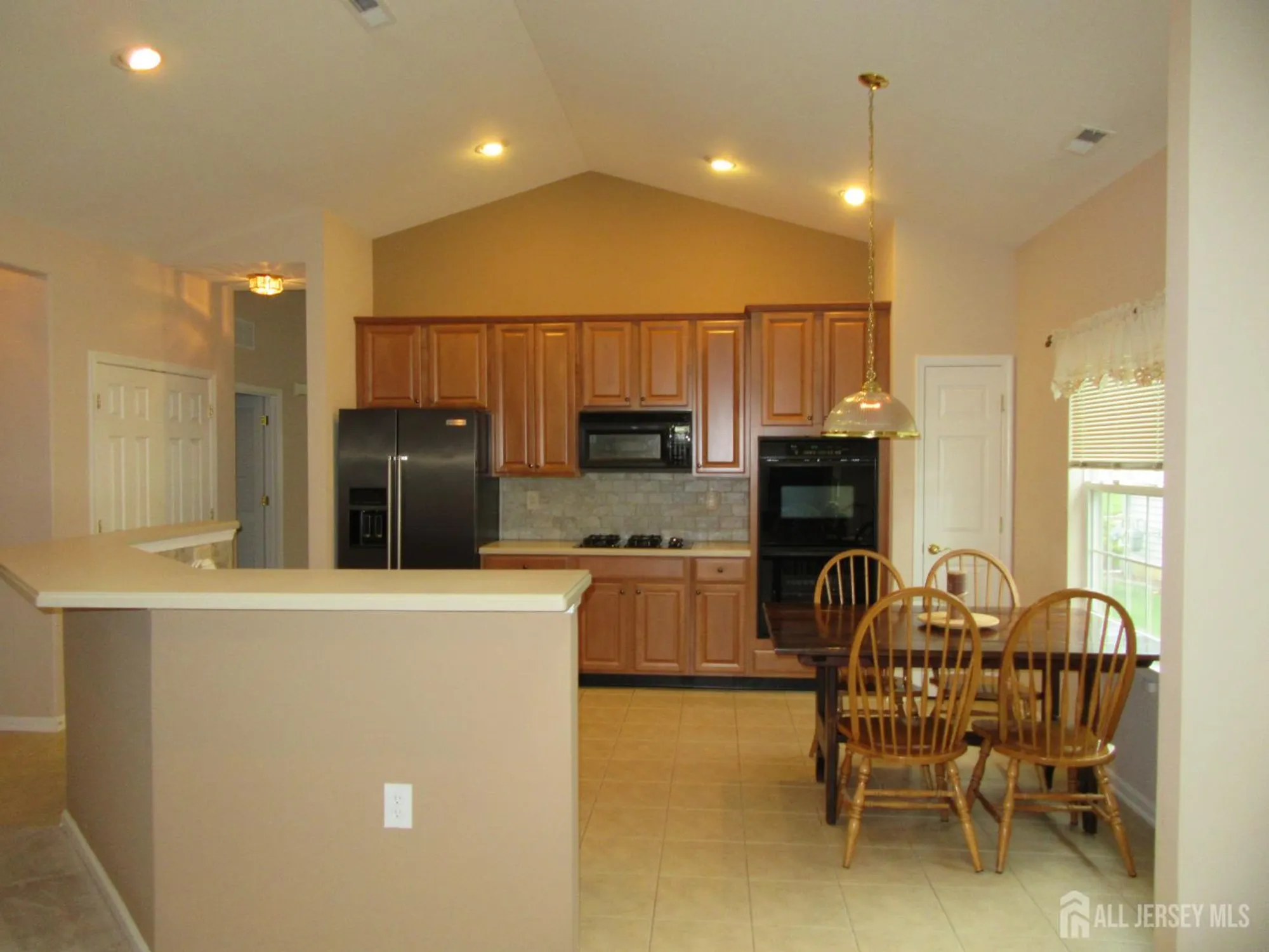 Property Slideshow image 5 of 44 | 186 valencia dr, Monroe, NJ, 08831